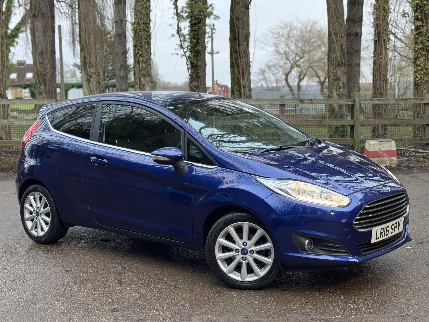 Ford Fiesta 1.0T EcoBoost Titanium Hatchback 3dr Petrol Manual Euro 6 (s/s) (100 ps)