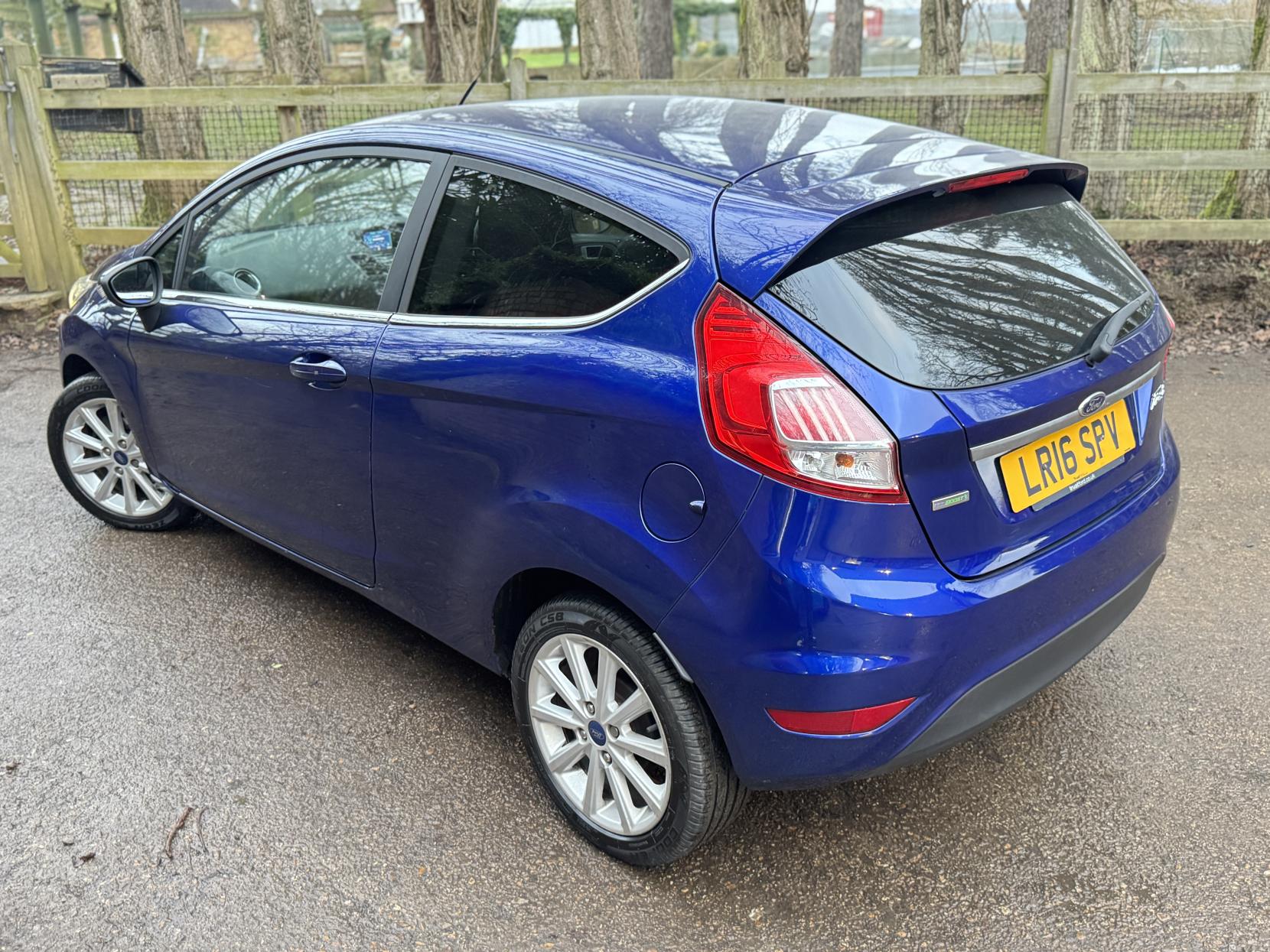 Ford Fiesta 1.0T EcoBoost Titanium Hatchback 3dr Petrol Manual Euro 6 (s/s) (100 ps)