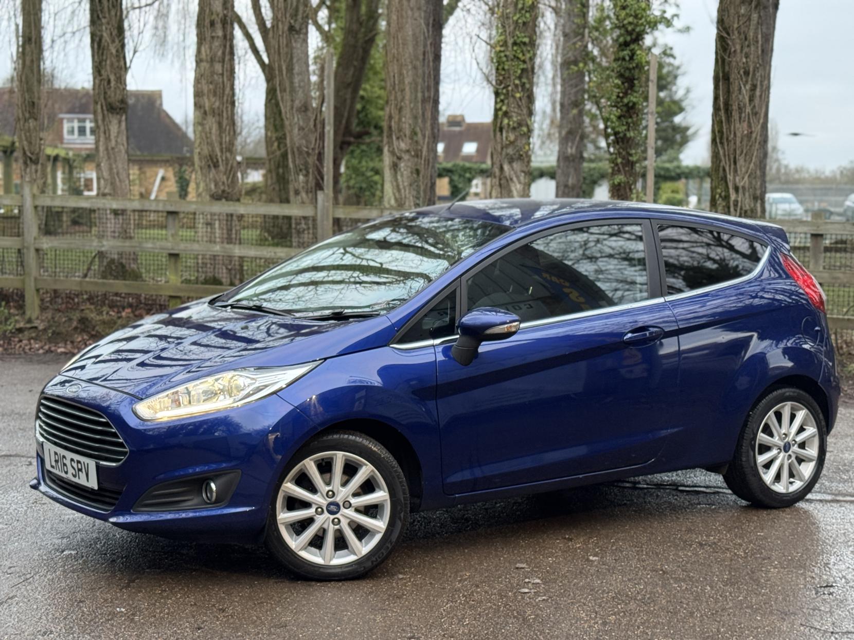 Ford Fiesta 1.0T EcoBoost Titanium Hatchback 3dr Petrol Manual Euro 6 (s/s) (100 ps)