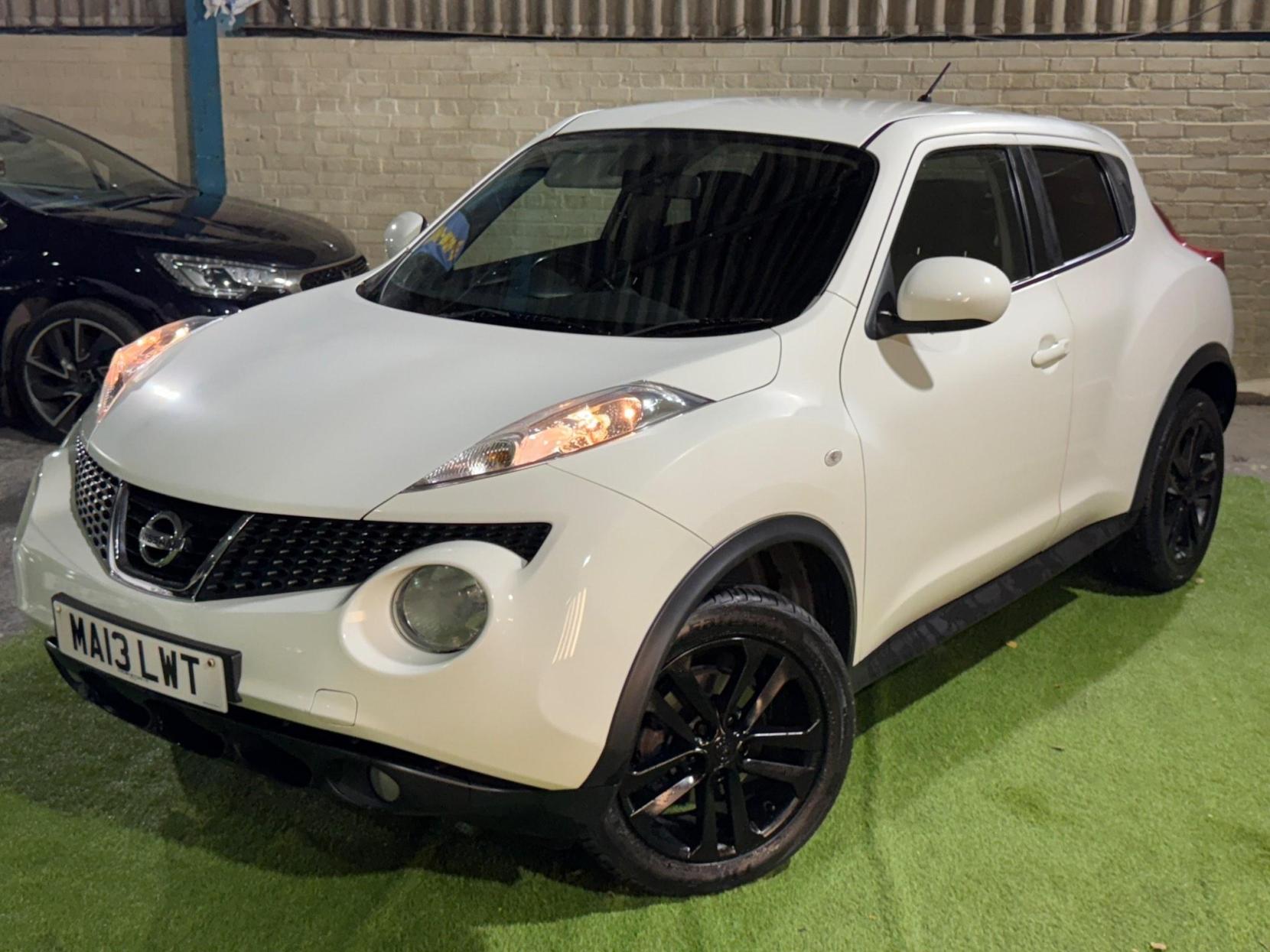 Nissan Juke 1.6 Acenta Premium Euro 5 (s/s) 5dr