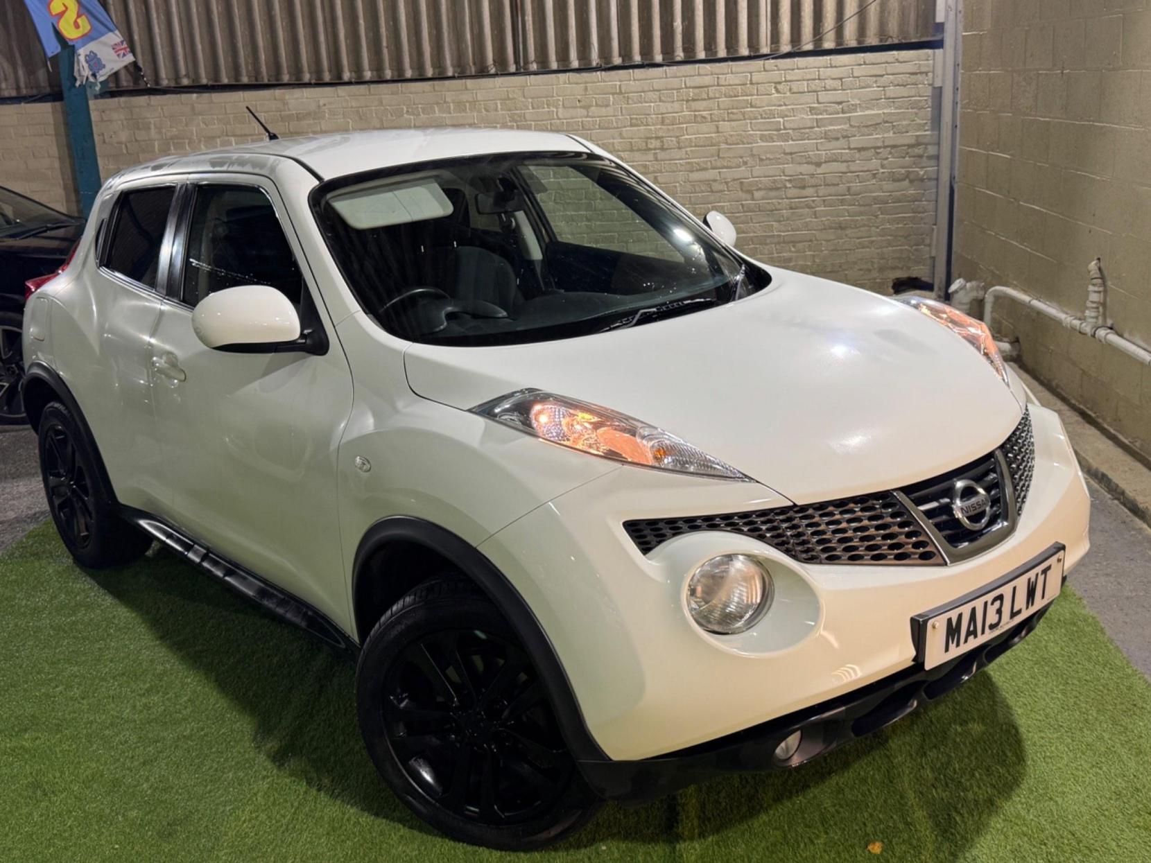 Nissan Juke 1.6 Acenta Premium Euro 5 (s/s) 5dr