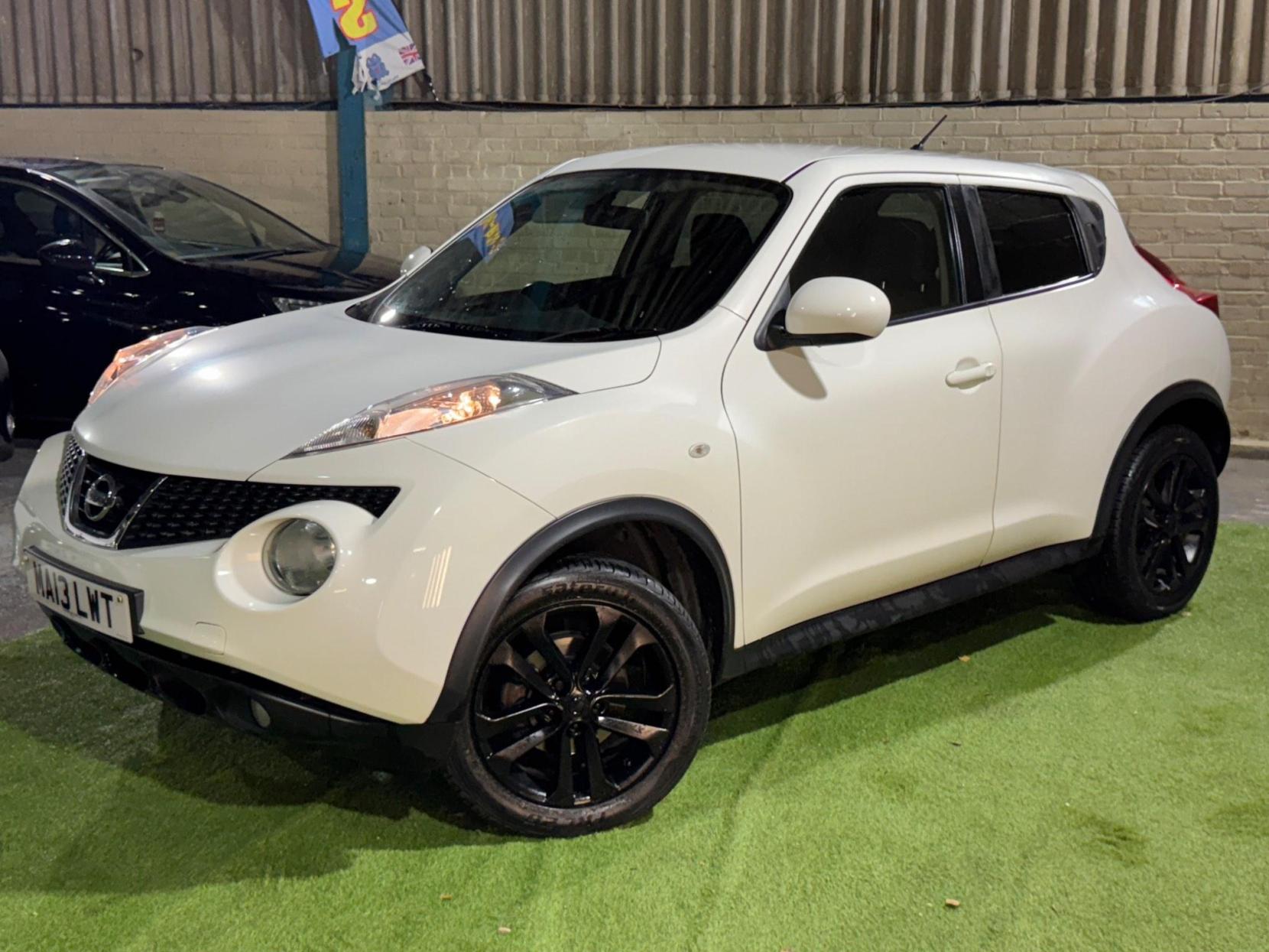 Nissan Juke 1.6 Acenta Premium Euro 5 (s/s) 5dr