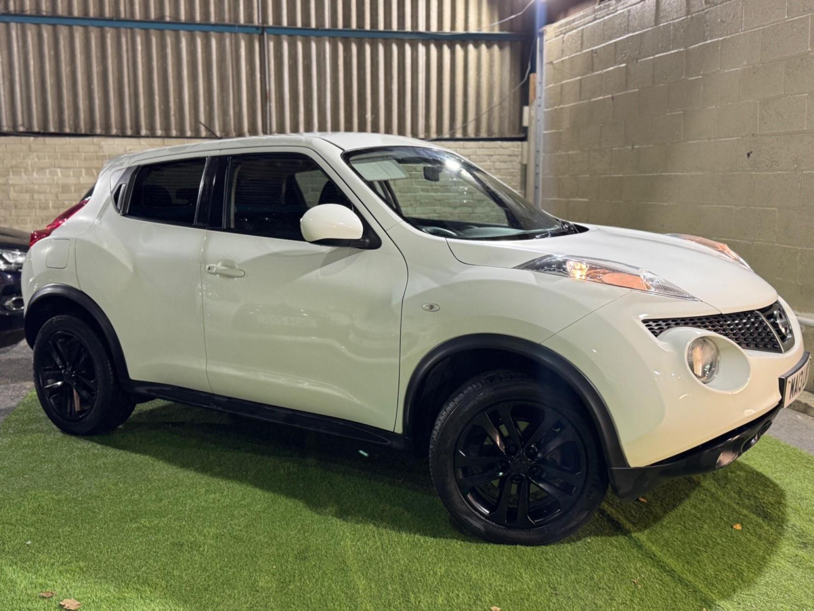 Nissan Juke 1.6 Acenta Premium Euro 5 (s/s) 5dr