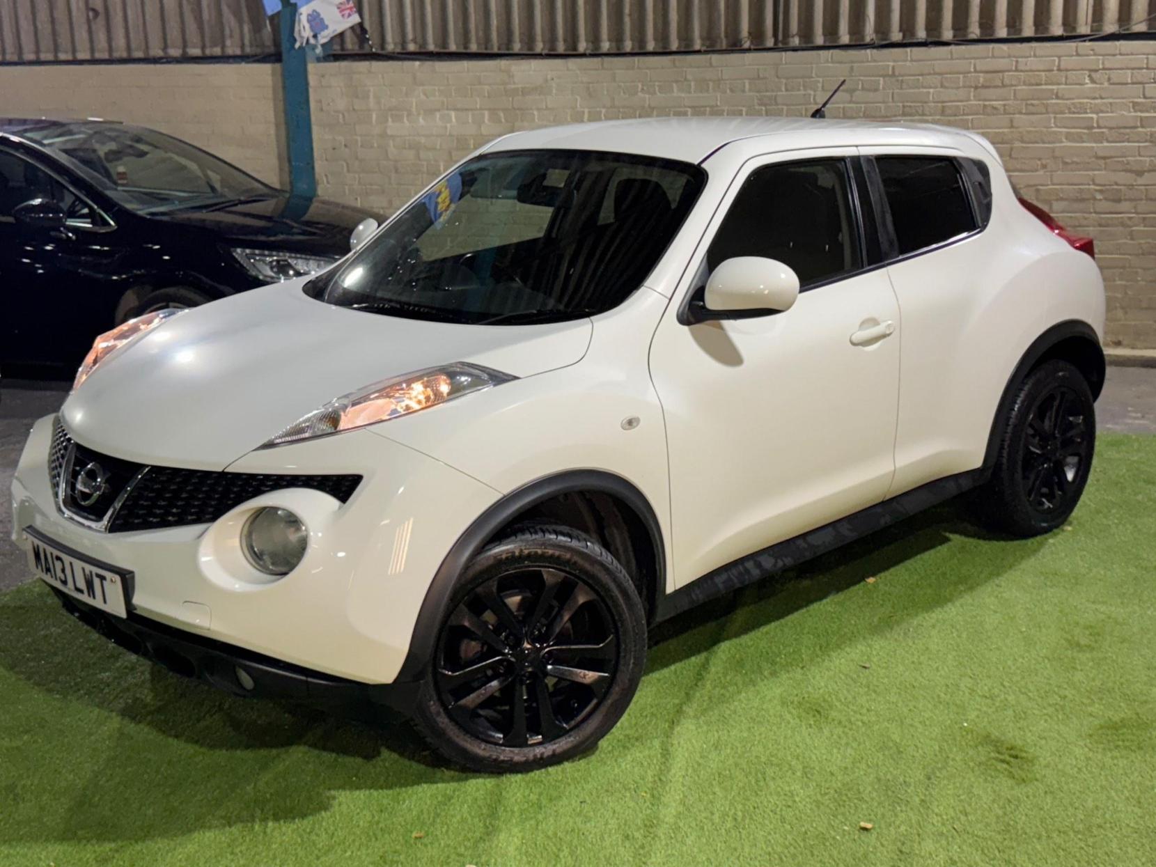 Nissan Juke 1.6 Acenta Premium Euro 5 (s/s) 5dr