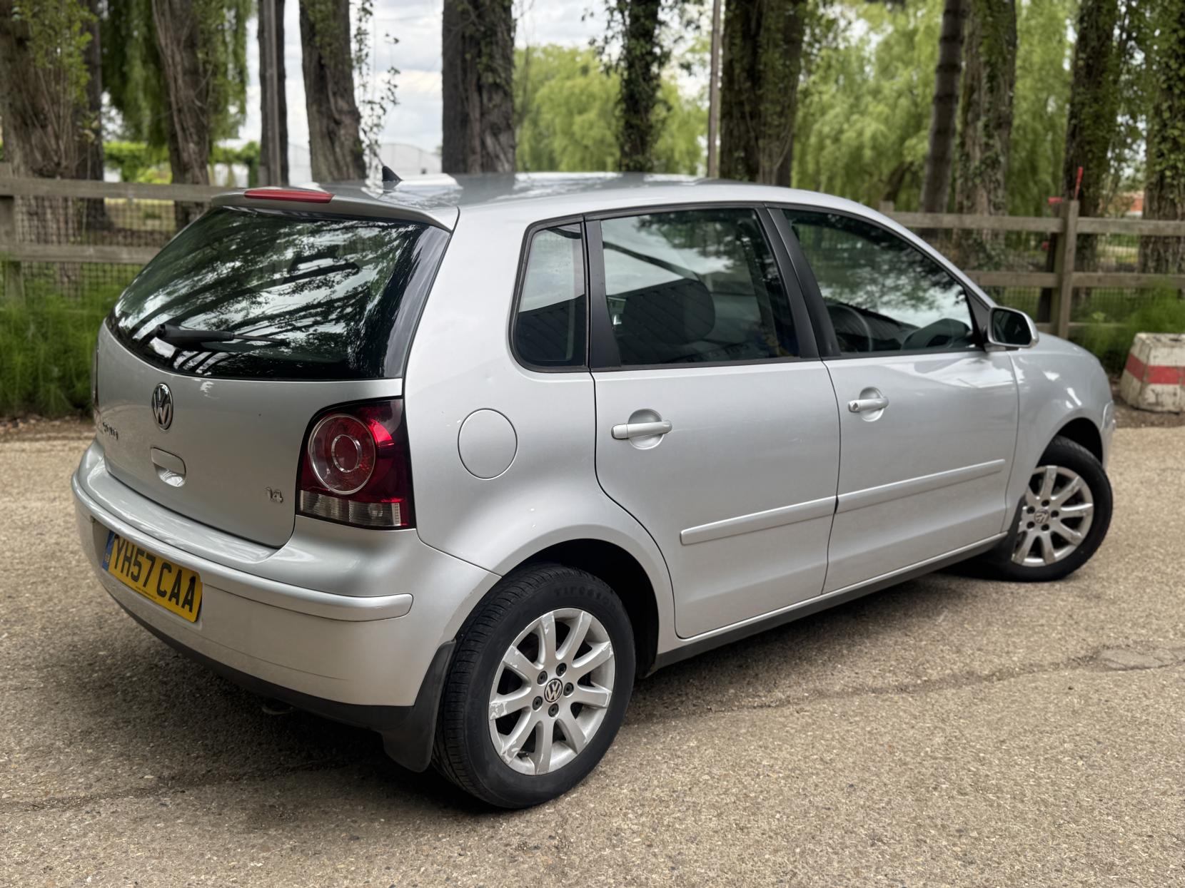 Volkswagen Polo 1.4 SE Hatchback 5dr Petrol Manual (155 g/km, 79 bhp)