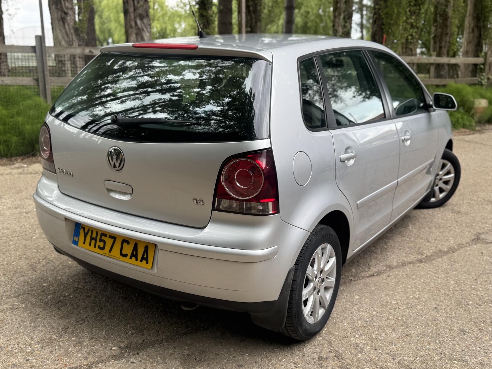 Volkswagen Polo 1.4 SE Hatchback 5dr Petrol Manual (155 g/km, 79 bhp)