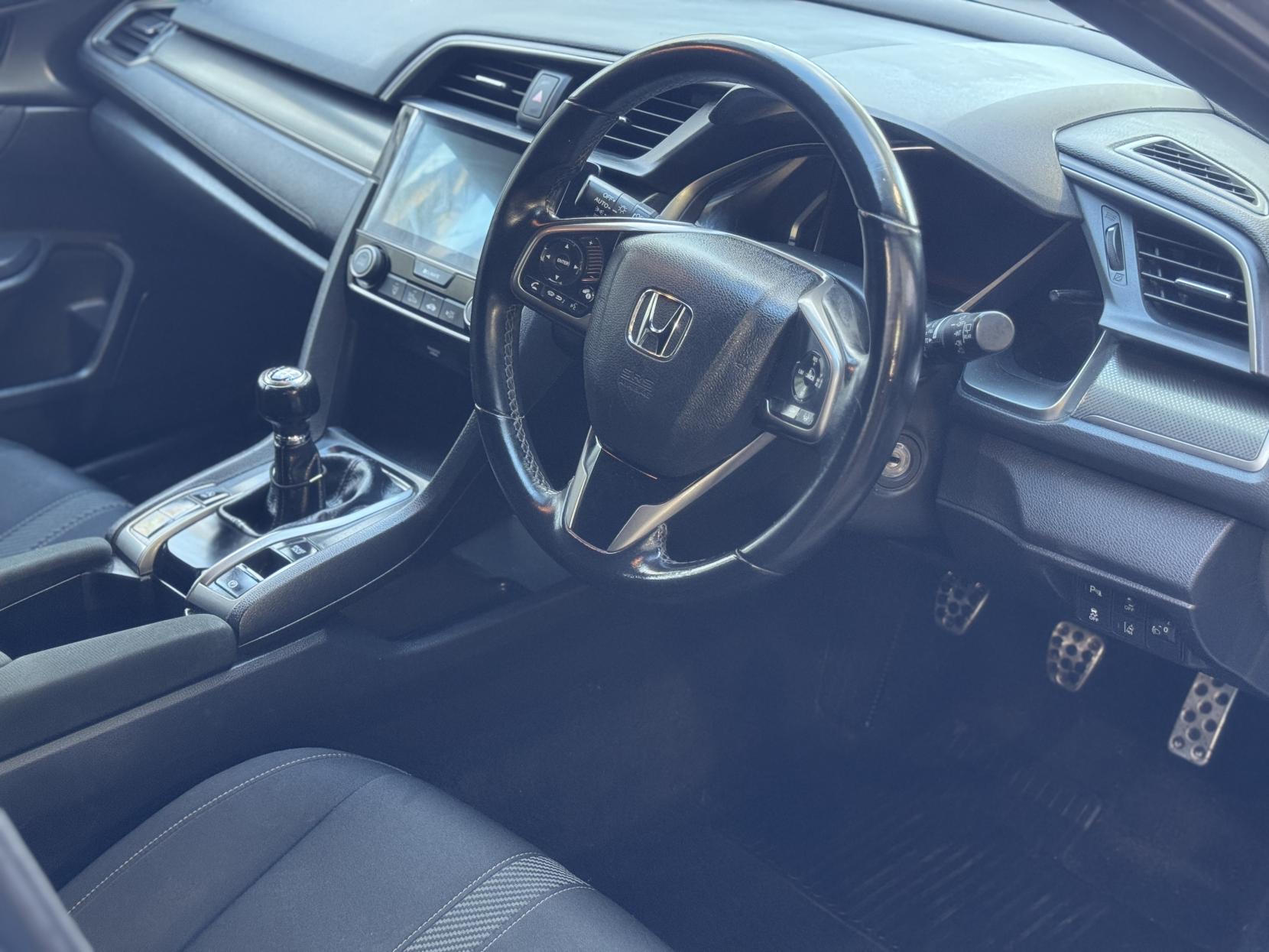 Honda Civic 1.0 VTEC Turbo SR Hatchback 5dr Petrol Manual Euro 6 (s/s) (126 ps)