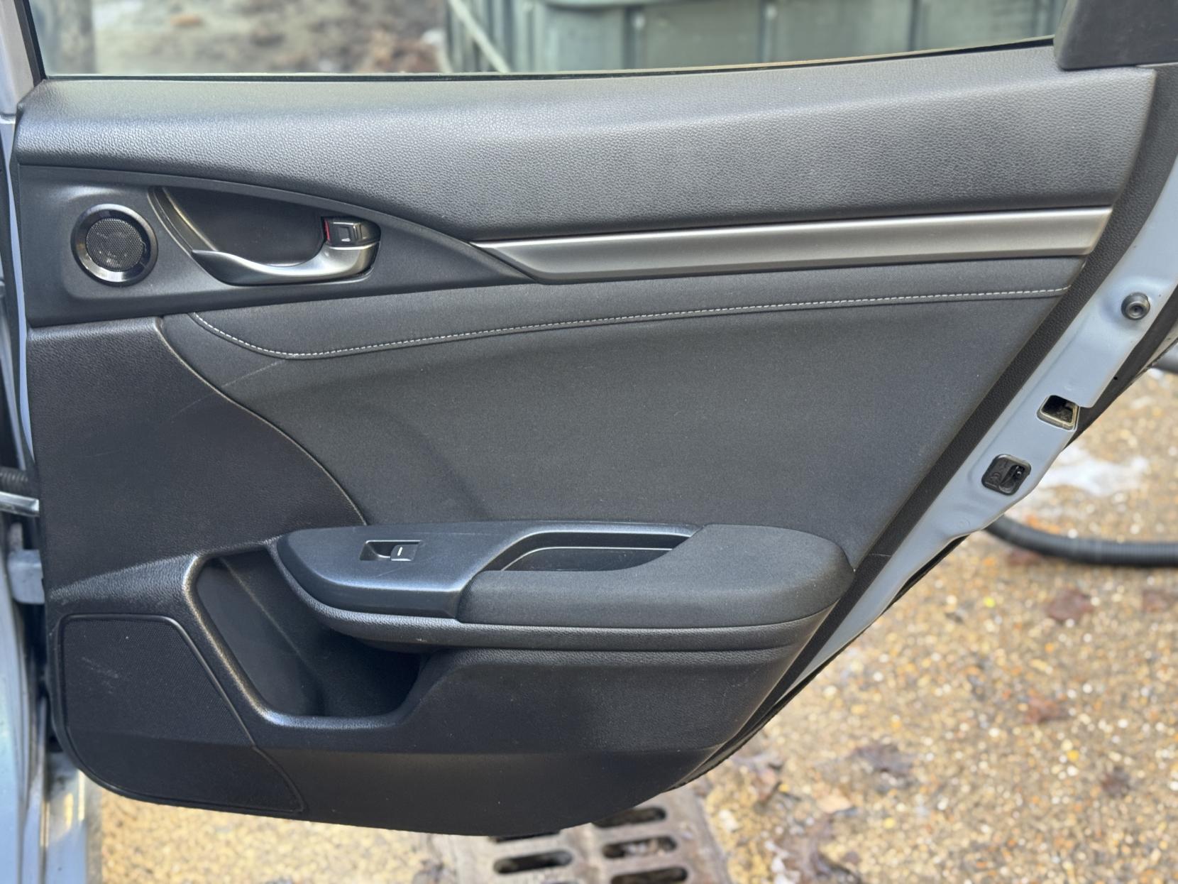 Honda Civic 1.0 VTEC Turbo SR Hatchback 5dr Petrol Manual Euro 6 (s/s) (126 ps)