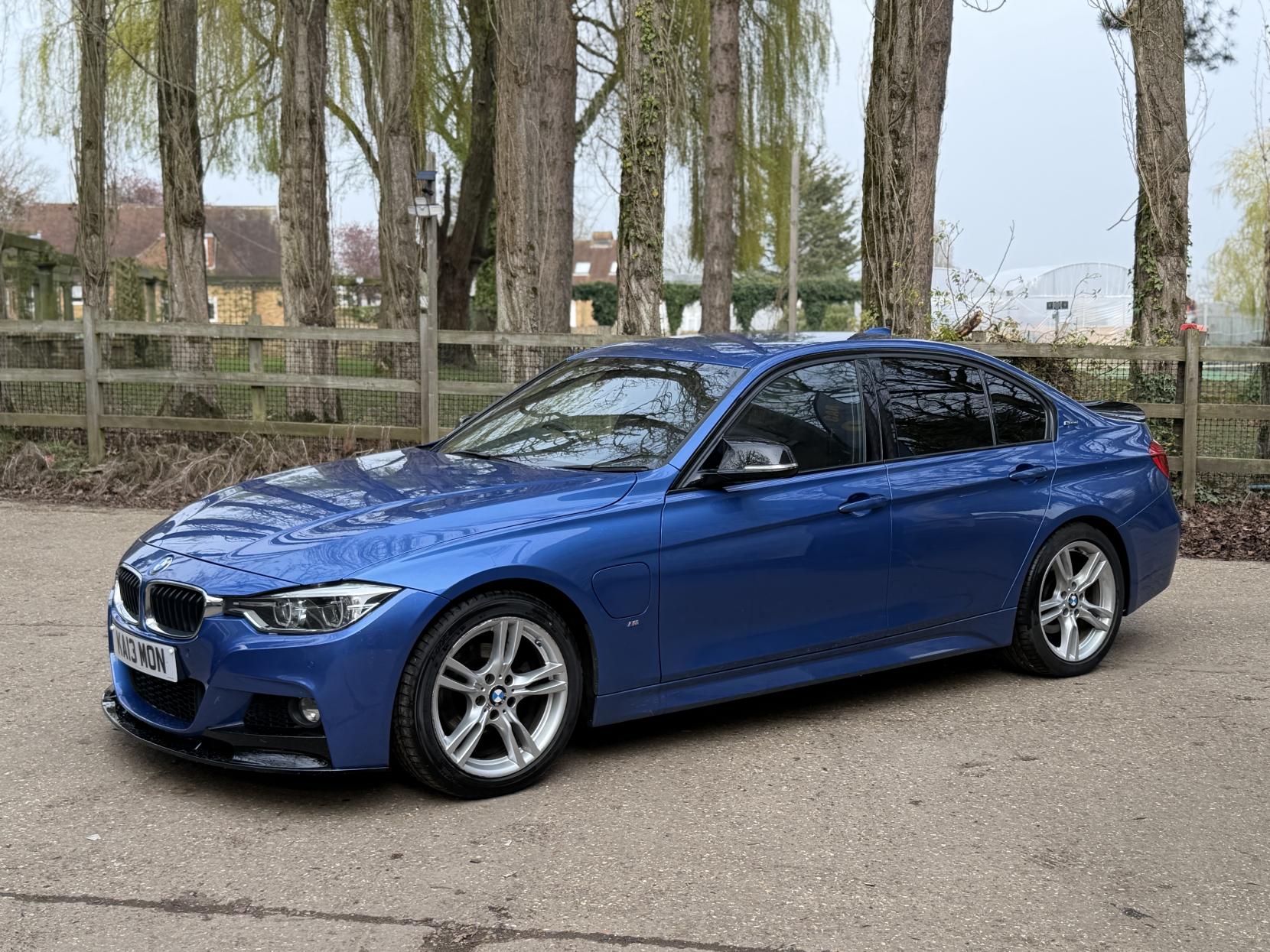 BMW 3 Series 2.0 330e 7.6kWh M Sport Saloon 4dr Petrol Plug-in Hybrid Auto Euro 6 (s/s) (252 ps)