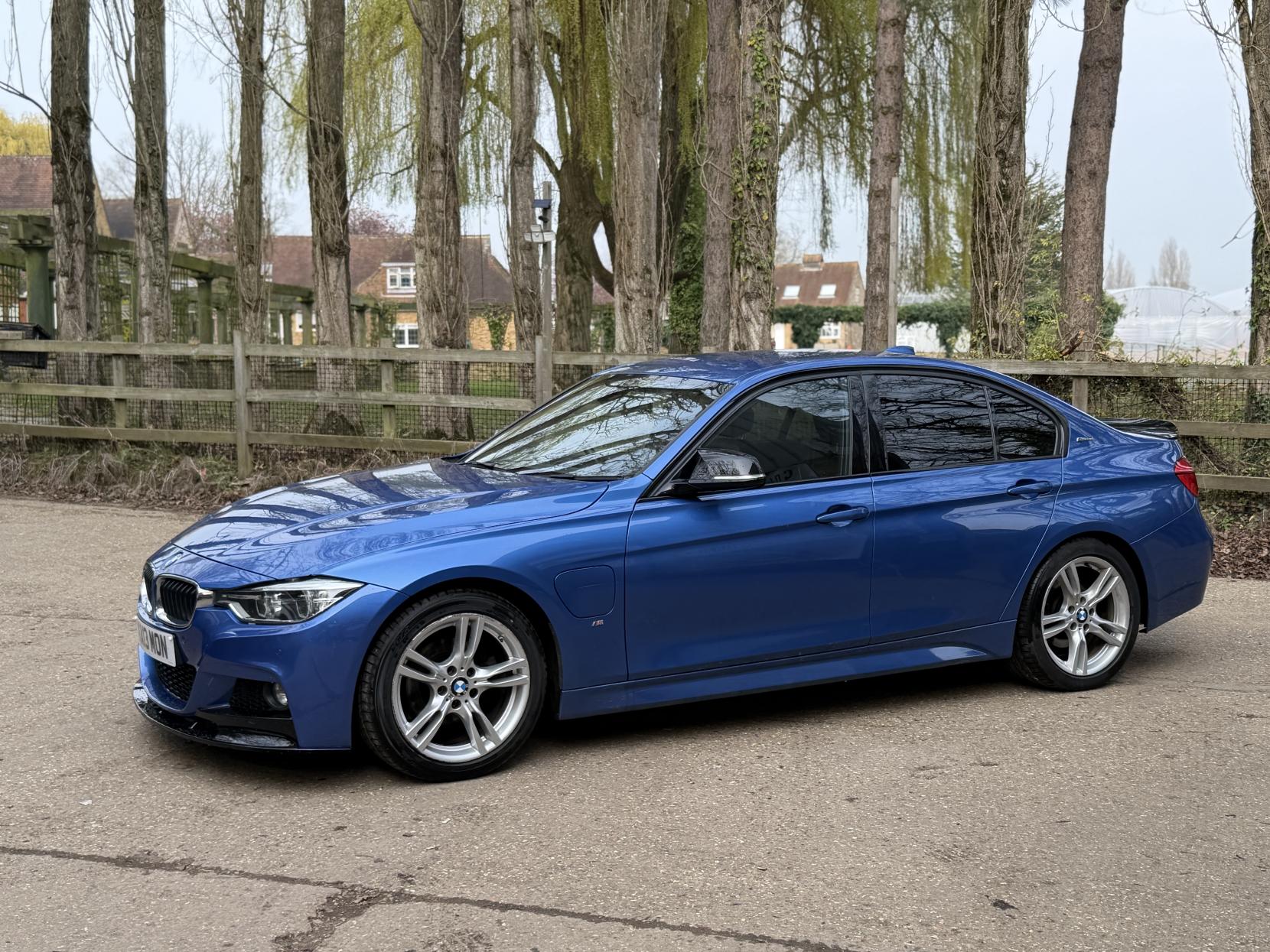 BMW 3 Series 2.0 330e 7.6kWh M Sport Saloon 4dr Petrol Plug-in Hybrid Auto Euro 6 (s/s) (252 ps)