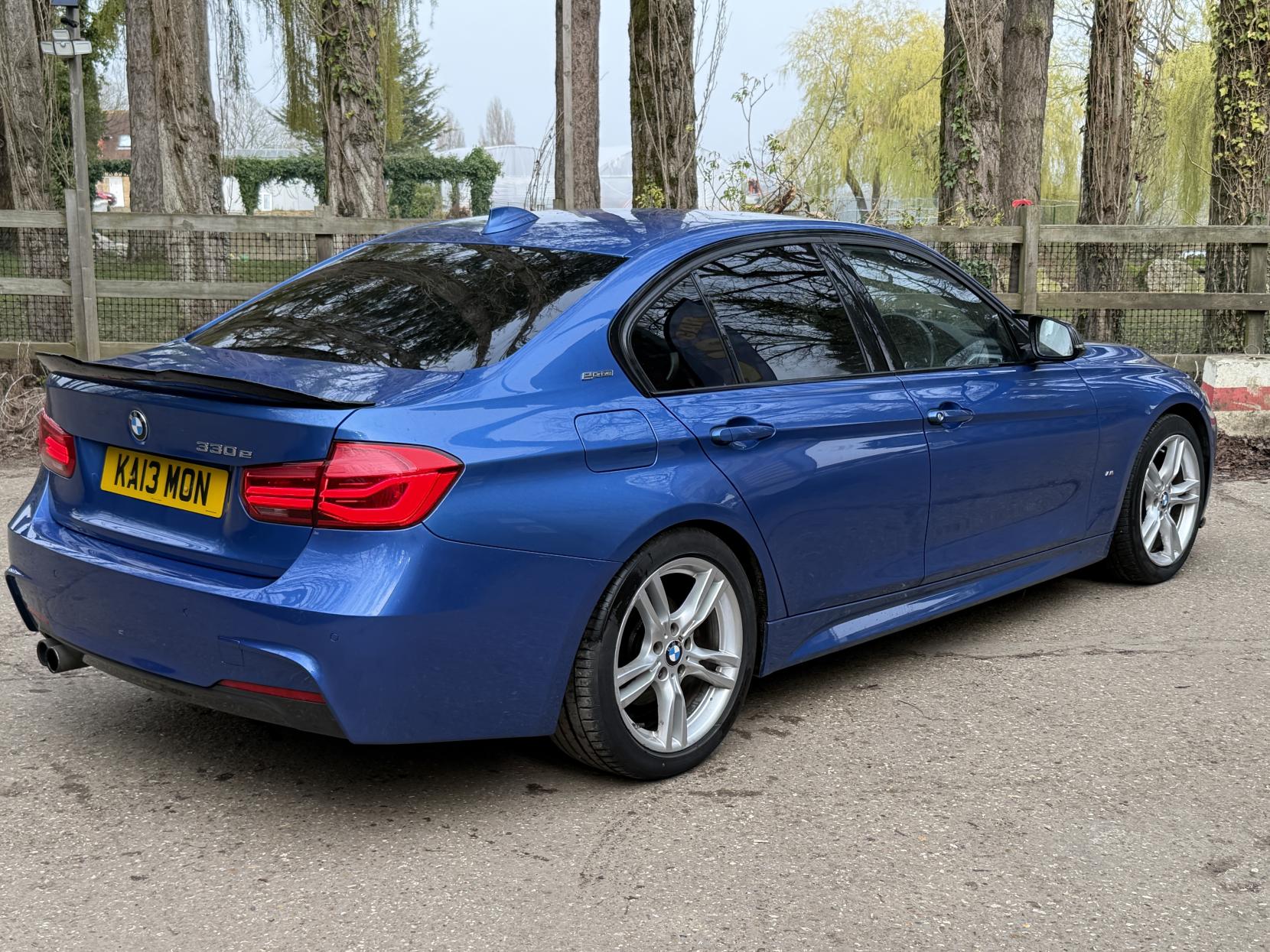 BMW 3 Series 2.0 330e 7.6kWh M Sport Saloon 4dr Petrol Plug-in Hybrid Auto Euro 6 (s/s) (252 ps)