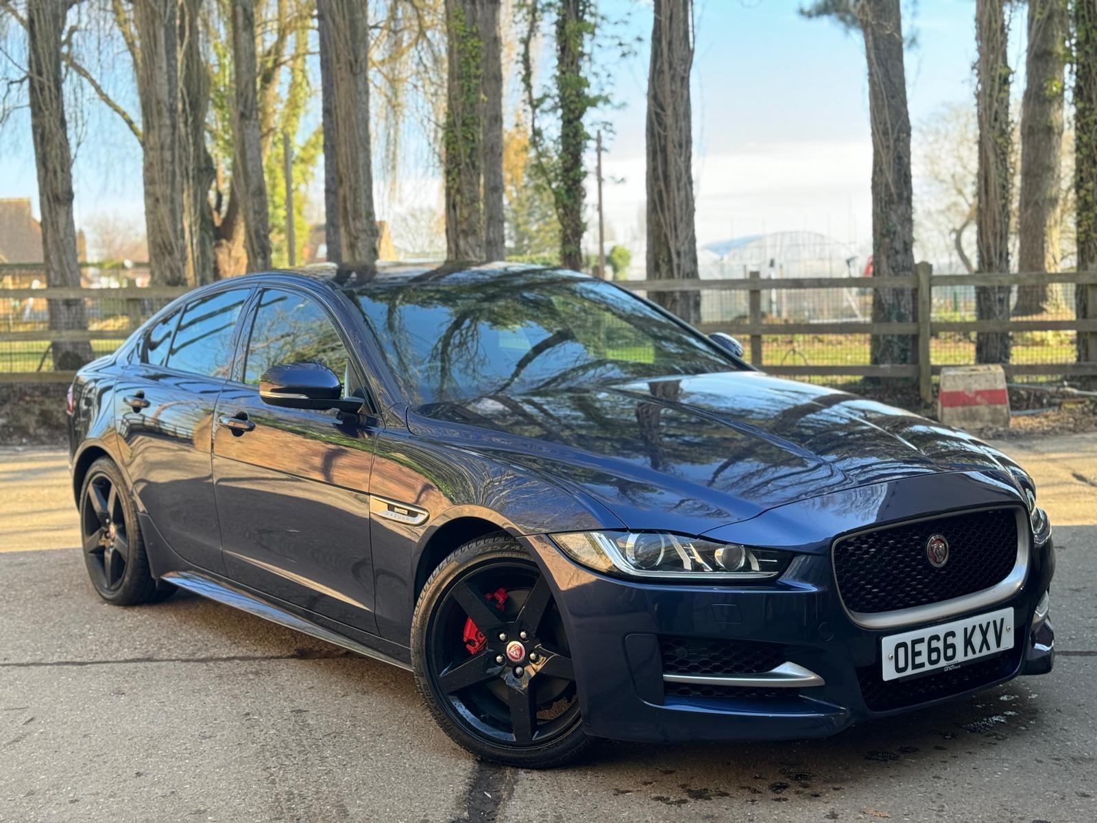 Jaguar XE 2.0d R-Sport Saloon 4dr Diesel Auto Euro 6 (s/s) (180 ps)