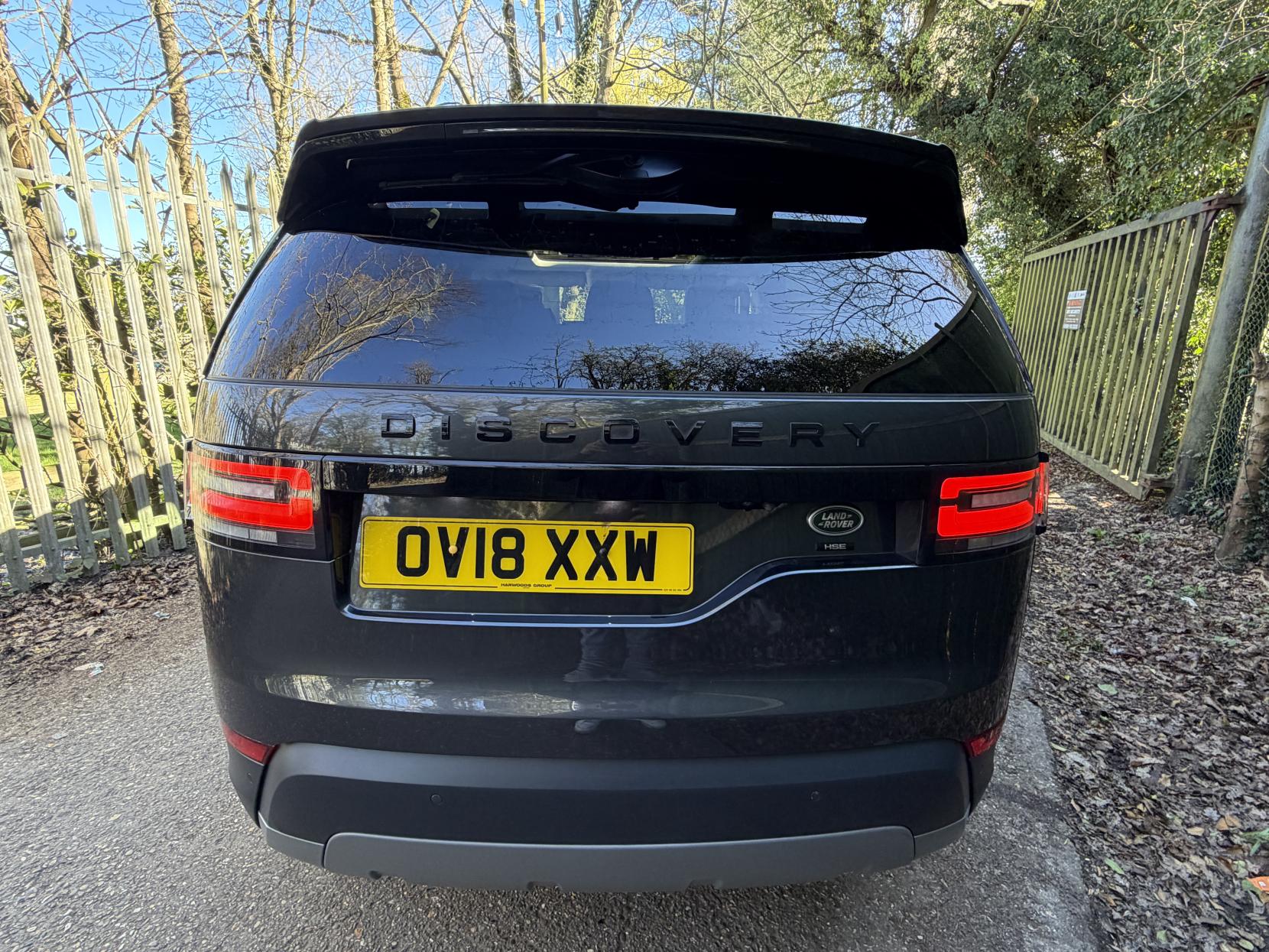 Land Rover Discovery 2.0 SD4 HSE Luxury SUV 5dr Diesel Auto 4WD Euro 6 (s/s) (240 ps)