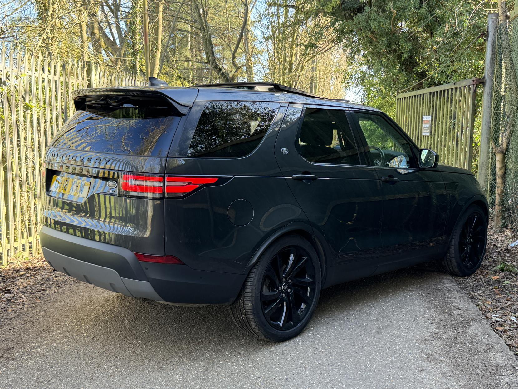 Land Rover Discovery 2.0 SD4 HSE Luxury SUV 5dr Diesel Auto 4WD Euro 6 (s/s) (240 ps)