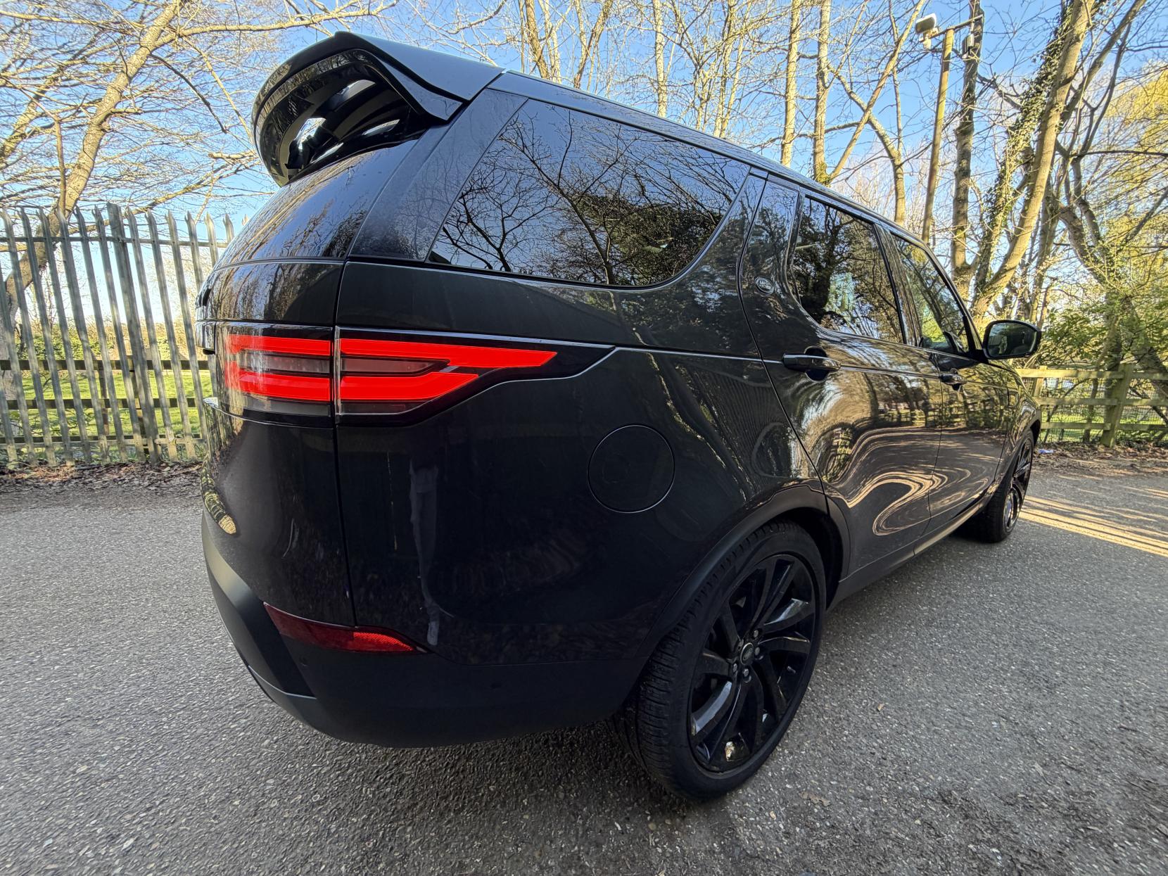 Land Rover Discovery 2.0 SD4 HSE Luxury SUV 5dr Diesel Auto 4WD Euro 6 (s/s) (240 ps)