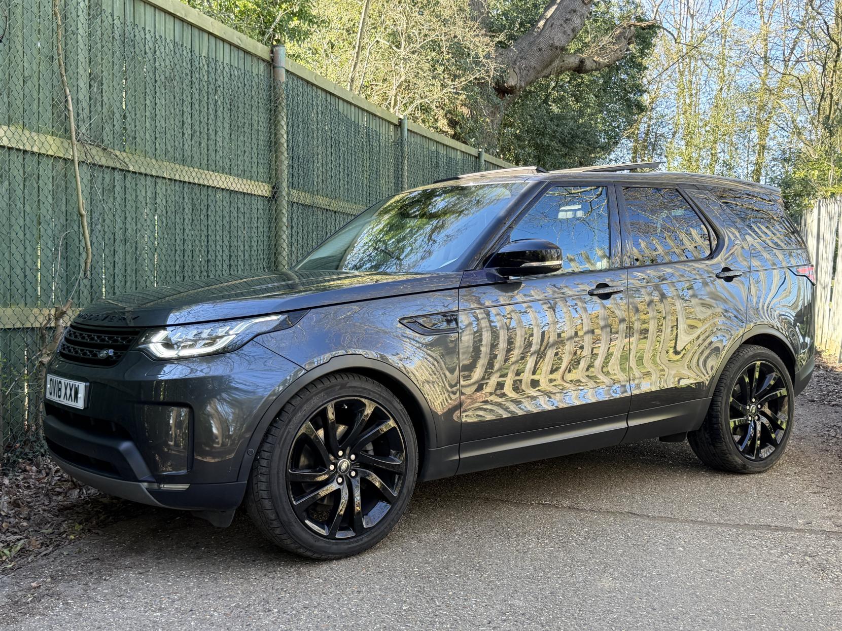 Land Rover Discovery 2.0 SD4 HSE Luxury SUV 5dr Diesel Auto 4WD Euro 6 (s/s) (240 ps)