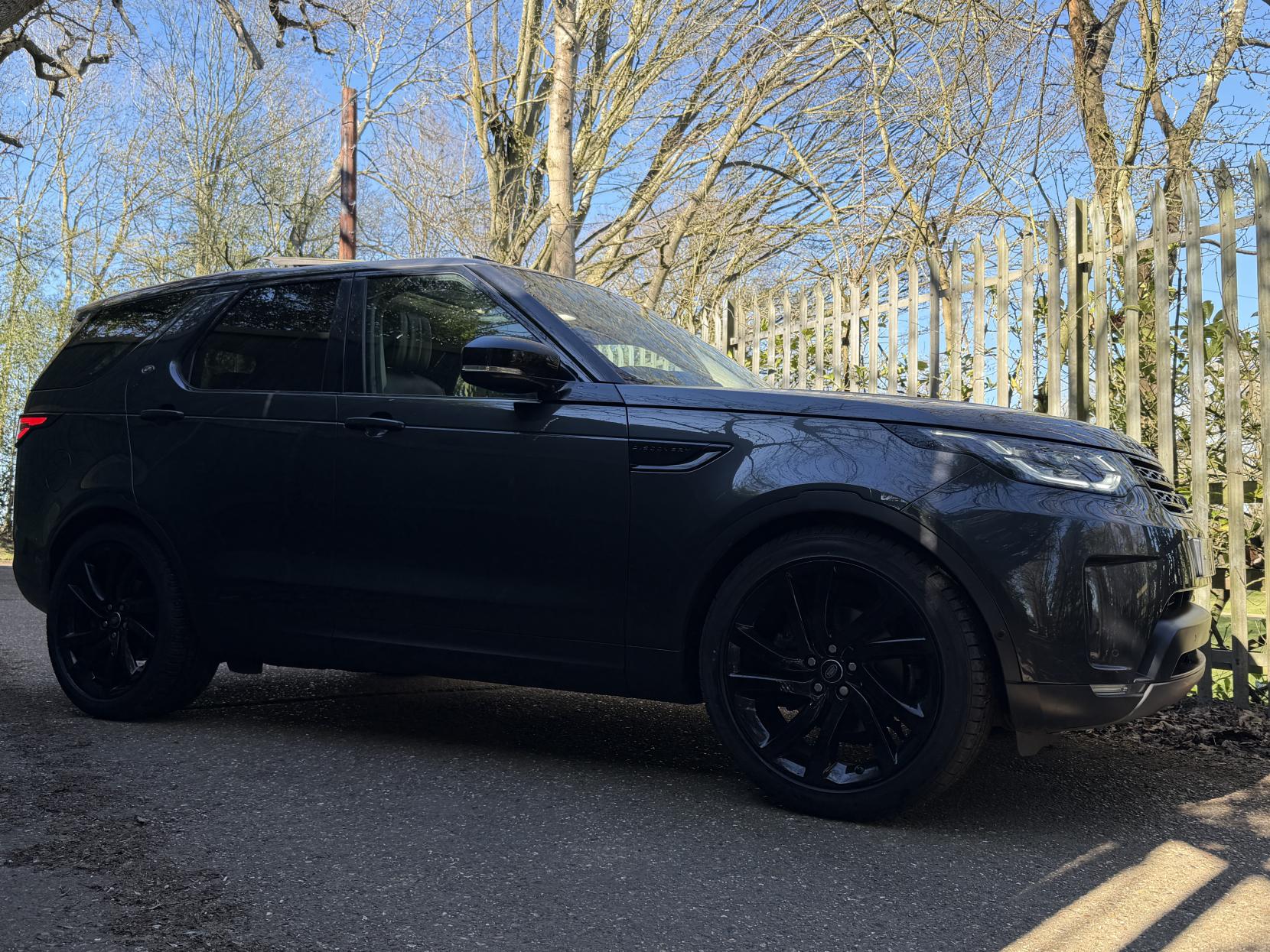 Land Rover Discovery 2.0 SD4 HSE Luxury SUV 5dr Diesel Auto 4WD Euro 6 (s/s) (240 ps)