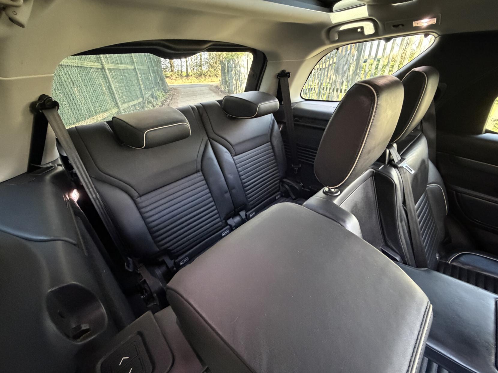 Land Rover Discovery 2.0 SD4 HSE Luxury SUV 5dr Diesel Auto 4WD Euro 6 (s/s) (240 ps)