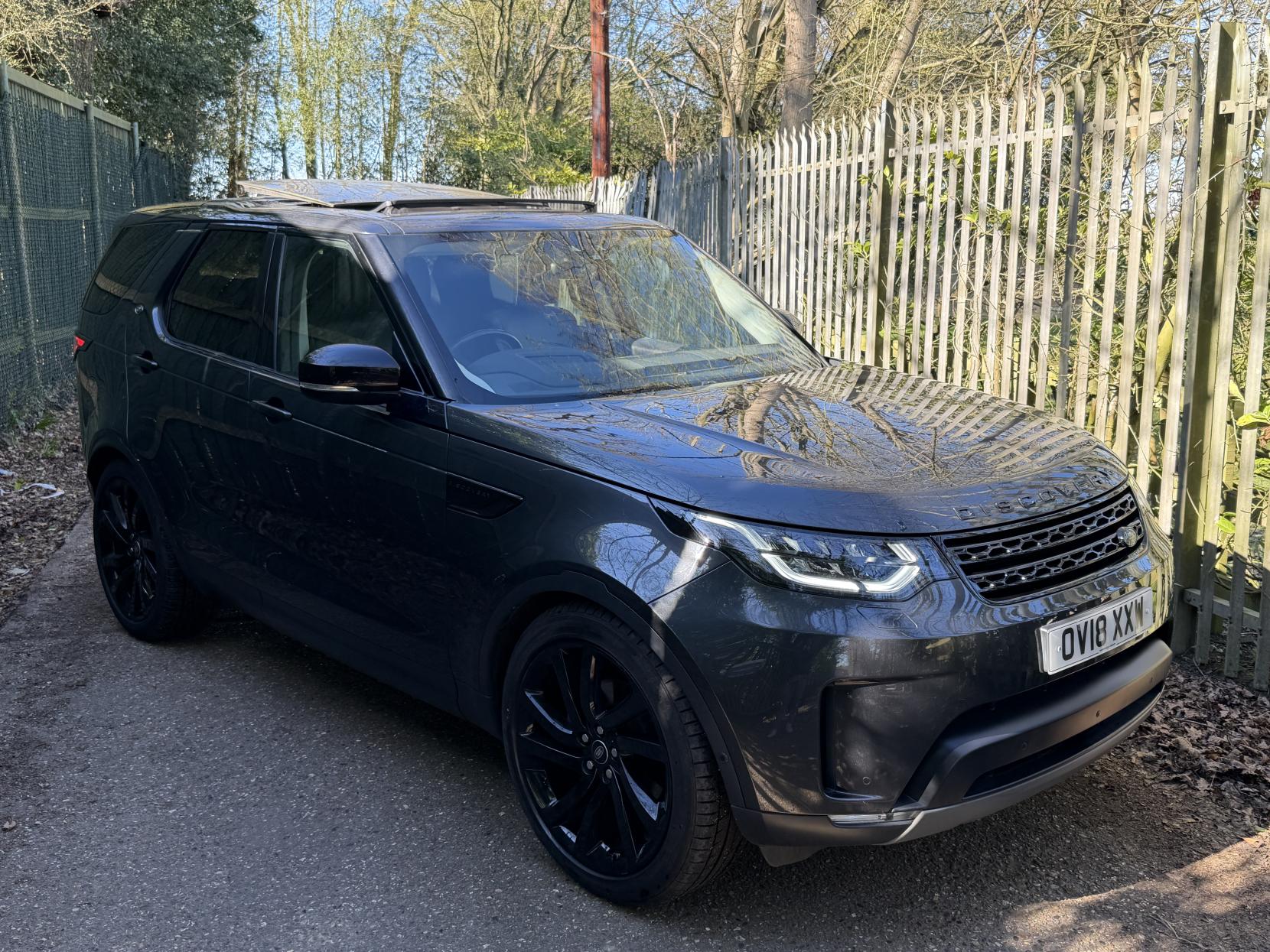 Land Rover Discovery 2.0 SD4 HSE Luxury SUV 5dr Diesel Auto 4WD Euro 6 (s/s) (240 ps)