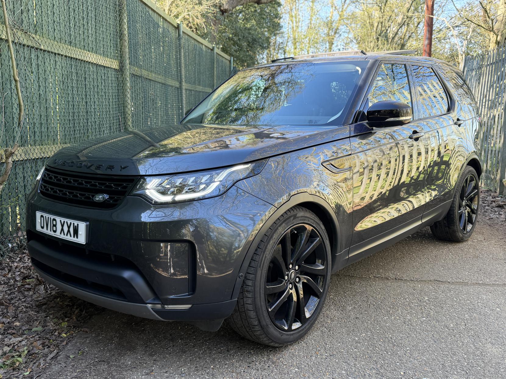 Land Rover Discovery 2.0 SD4 HSE Luxury SUV 5dr Diesel Auto 4WD Euro 6 (s/s) (240 ps)