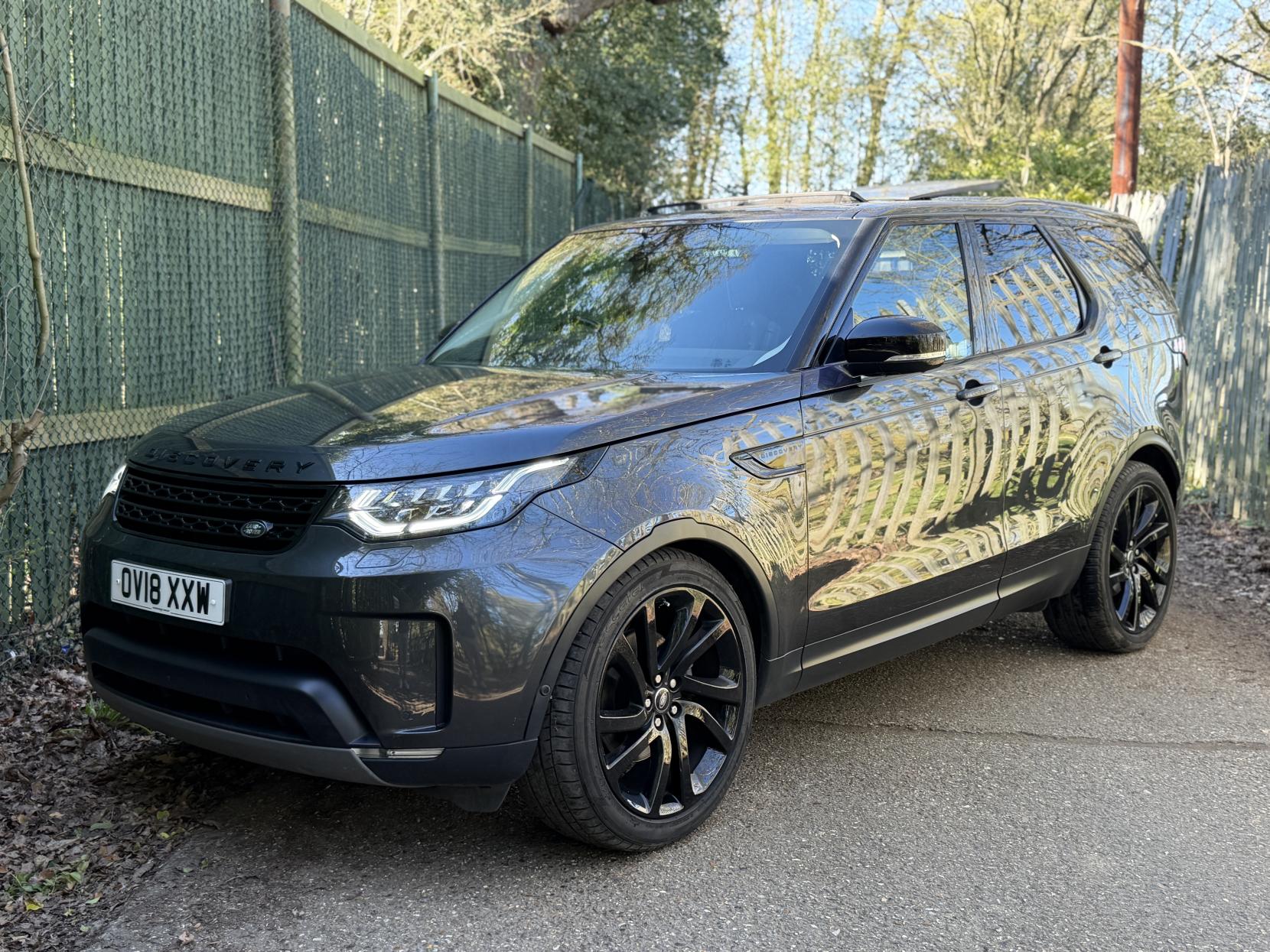 Land Rover Discovery 2.0 SD4 HSE Luxury SUV 5dr Diesel Auto 4WD Euro 6 (s/s) (240 ps)