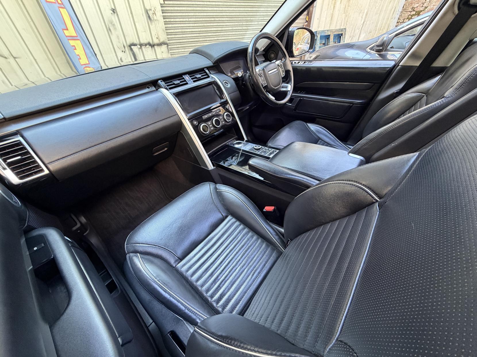 Land Rover Discovery 2.0 SD4 HSE Luxury SUV 5dr Diesel Auto 4WD Euro 6 (s/s) (240 ps)