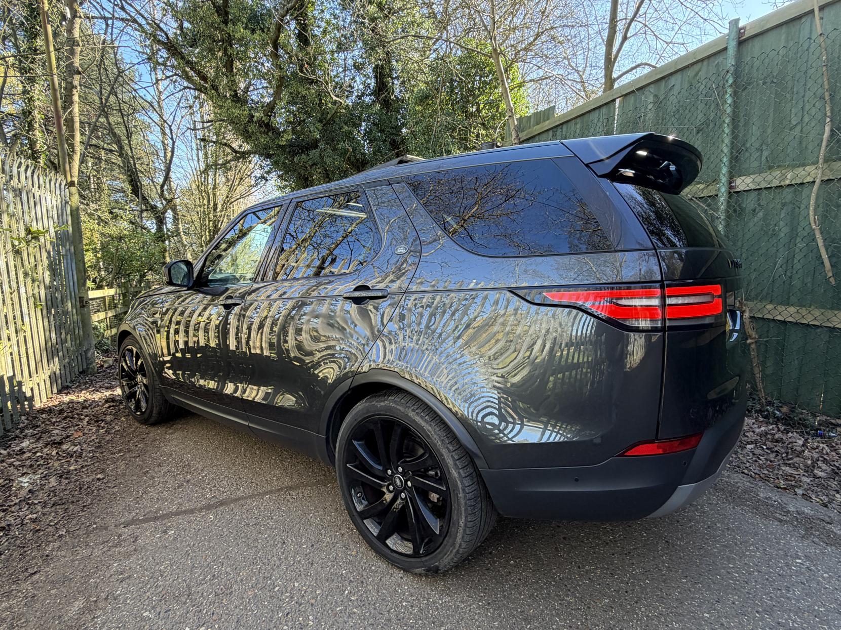 Land Rover Discovery 2.0 SD4 HSE Luxury SUV 5dr Diesel Auto 4WD Euro 6 (s/s) (240 ps)