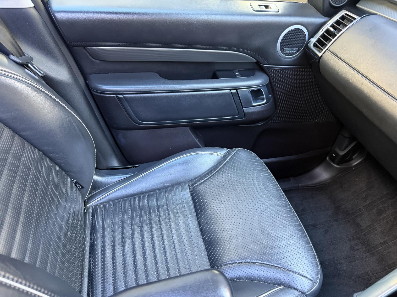 Land Rover Discovery 2.0 SD4 HSE Luxury SUV 5dr Diesel Auto 4WD Euro 6 (s/s) (240 ps)