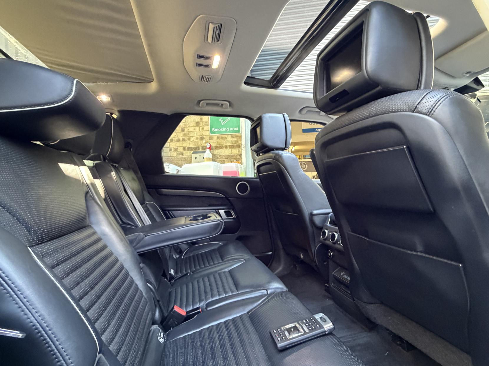 Land Rover Discovery 2.0 SD4 HSE Luxury SUV 5dr Diesel Auto 4WD Euro 6 (s/s) (240 ps)