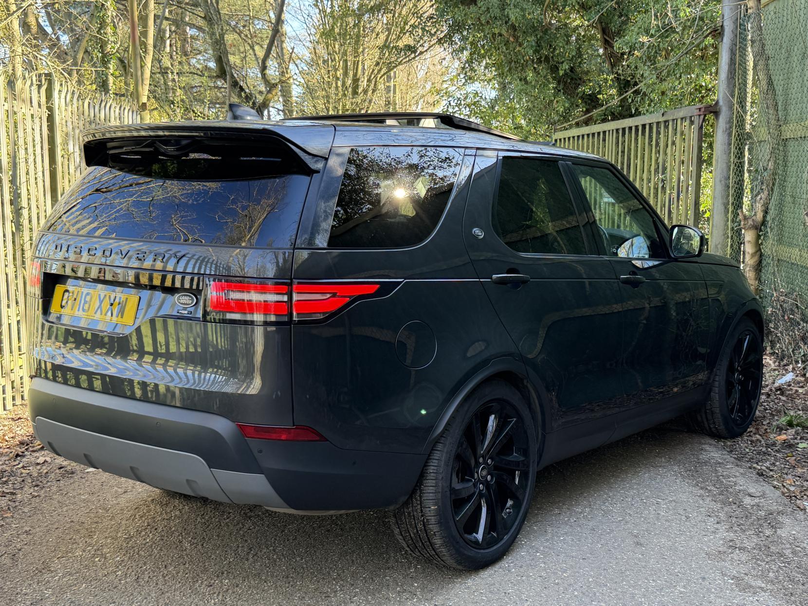 Land Rover Discovery 2.0 SD4 HSE Luxury SUV 5dr Diesel Auto 4WD Euro 6 (s/s) (240 ps)