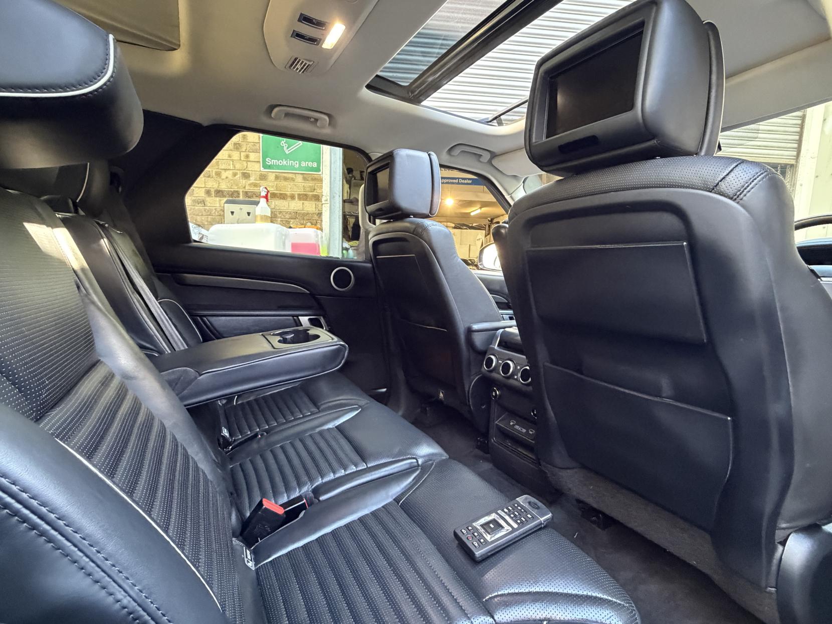 Land Rover Discovery 2.0 SD4 HSE Luxury SUV 5dr Diesel Auto 4WD Euro 6 (s/s) (240 ps)