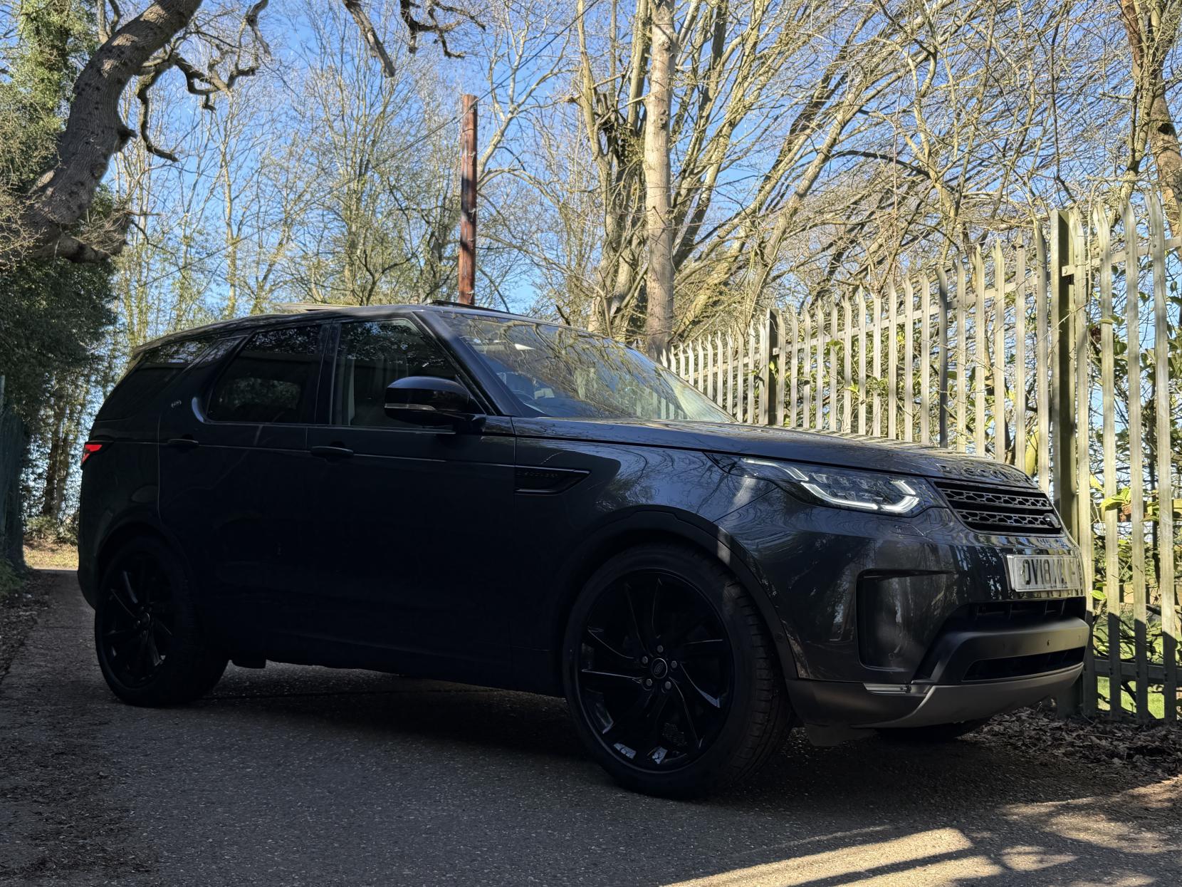 Land Rover Discovery 2.0 SD4 HSE Luxury SUV 5dr Diesel Auto 4WD Euro 6 (s/s) (240 ps)