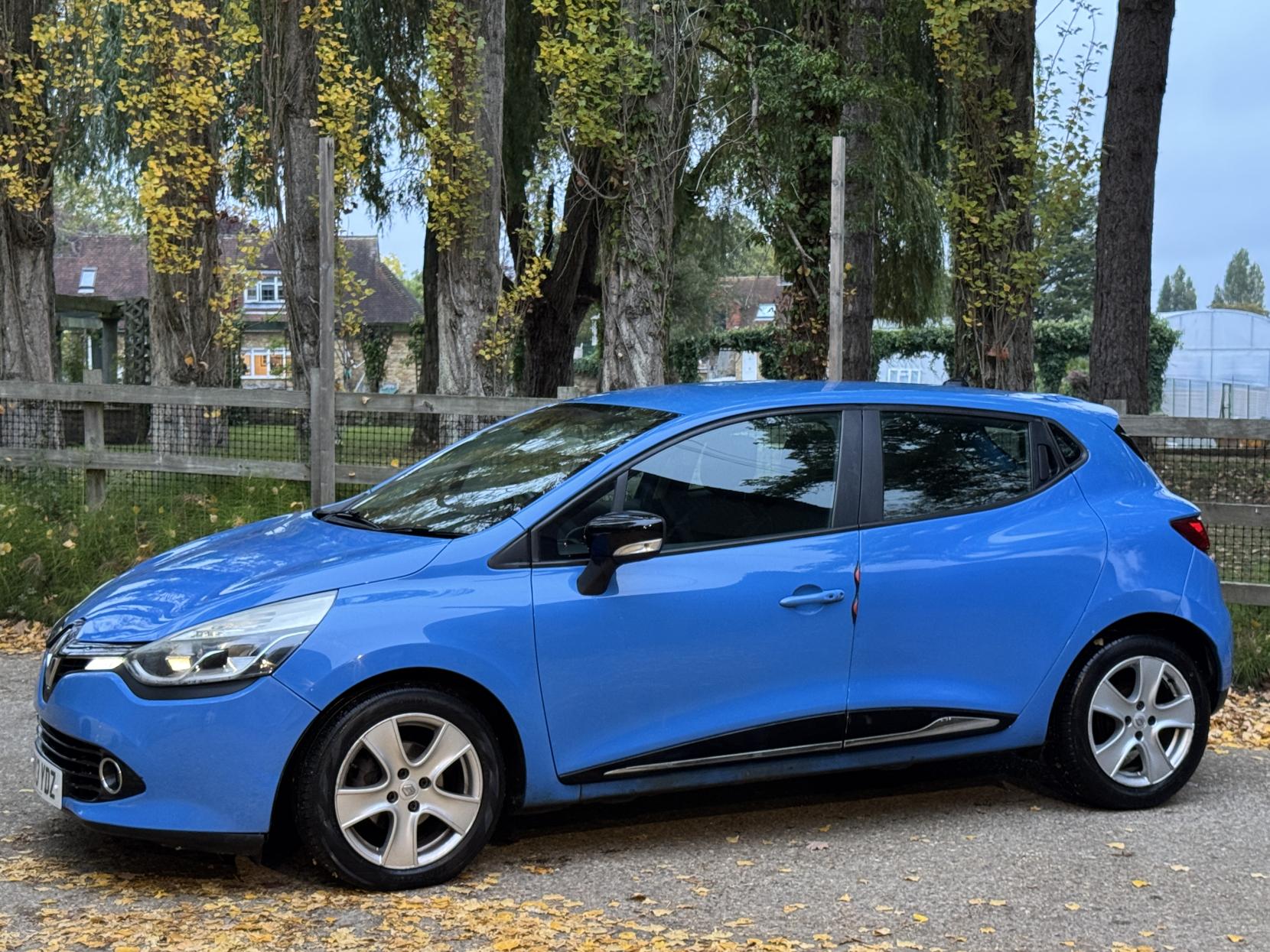 Renault Clio 0.9 TCe Dynamique MediaNav Hatchback 5dr Petrol Manual Euro 5 (s/s) (90 ps)