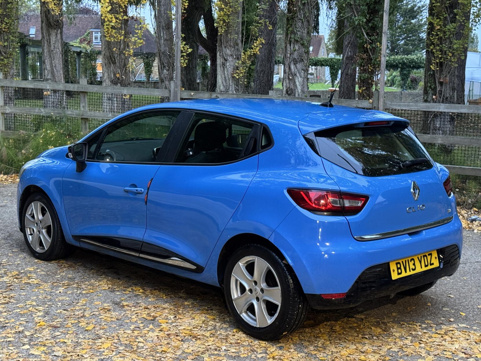 Renault Clio 0.9 TCe Dynamique MediaNav Hatchback 5dr Petrol Manual Euro 5 (s/s) (90 ps)