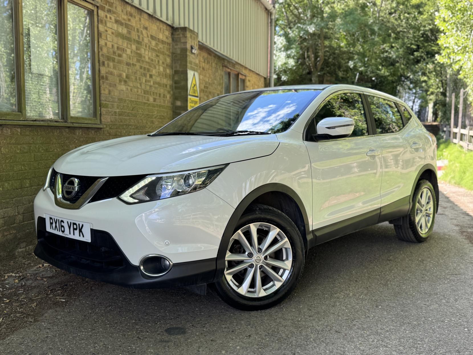 Nissan Qashqai 1.2 DIG-T Acenta SUV 5dr Petrol Manual 2WD Euro 6 (s/s) (115 ps)