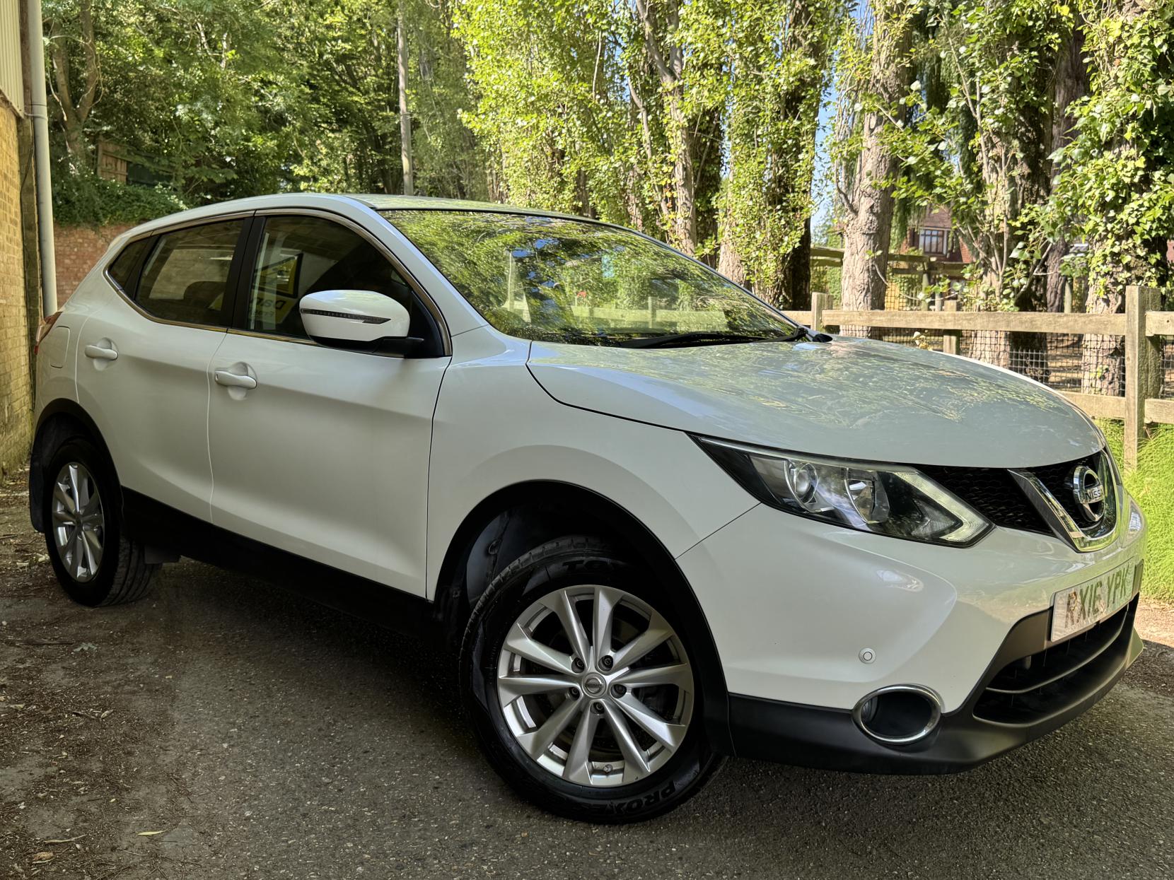 Nissan Qashqai 1.2 DIG-T Acenta SUV 5dr Petrol Manual 2WD Euro 6 (s/s) (115 ps)