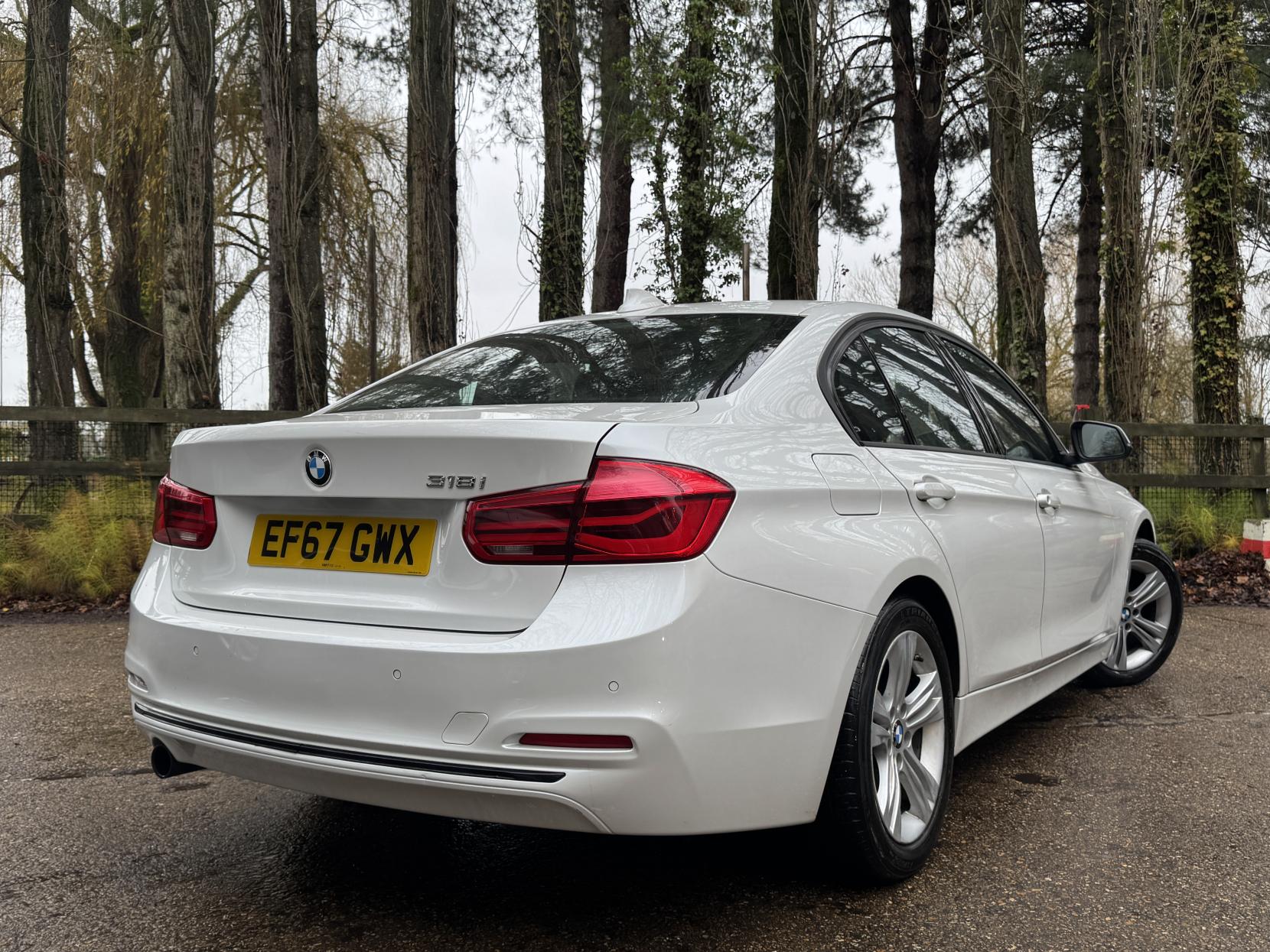 BMW 3 Series 1.5 318i Sport Saloon 4dr Petrol Manual Euro 6 (s/s) (136 ps)