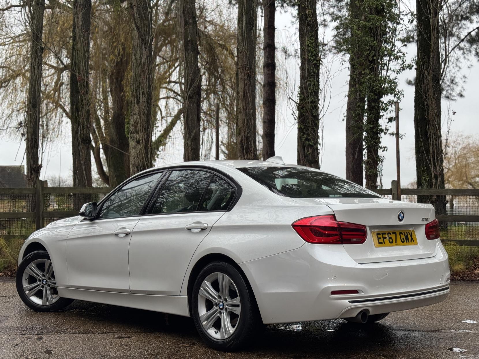 BMW 3 Series 1.5 318i Sport Saloon 4dr Petrol Manual Euro 6 (s/s) (136 ps)