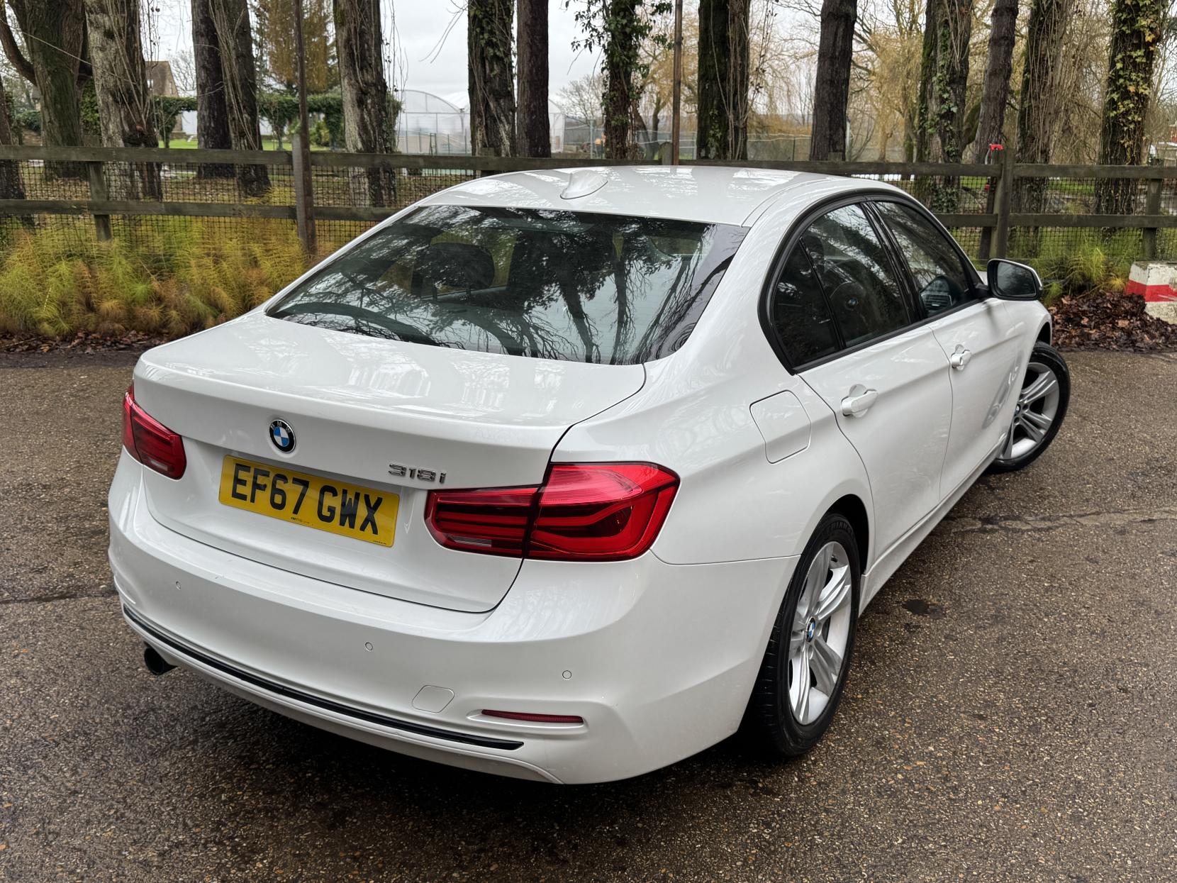 BMW 3 Series 1.5 318i Sport Saloon 4dr Petrol Manual Euro 6 (s/s) (136 ps)
