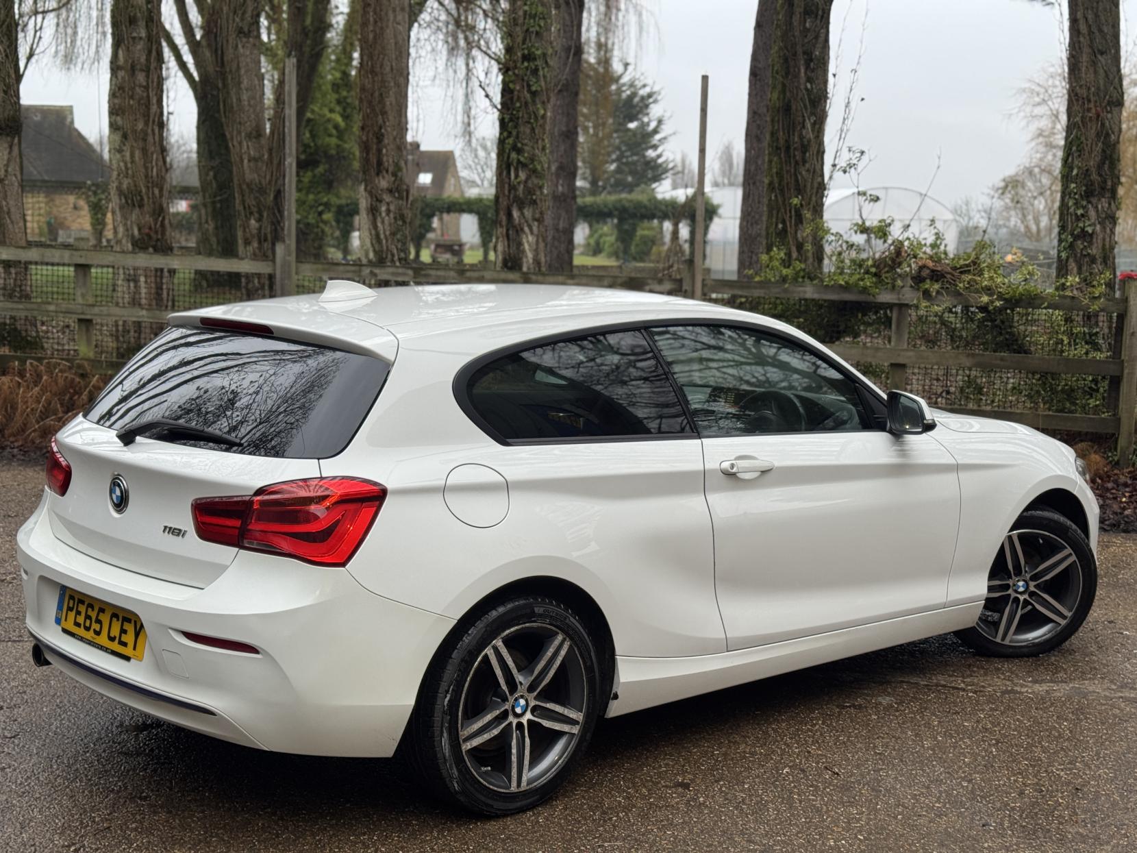 BMW 1 Series 1.5 118i Sport Hatchback 3dr Petrol Manual Euro 6 (s/s) (136 ps)