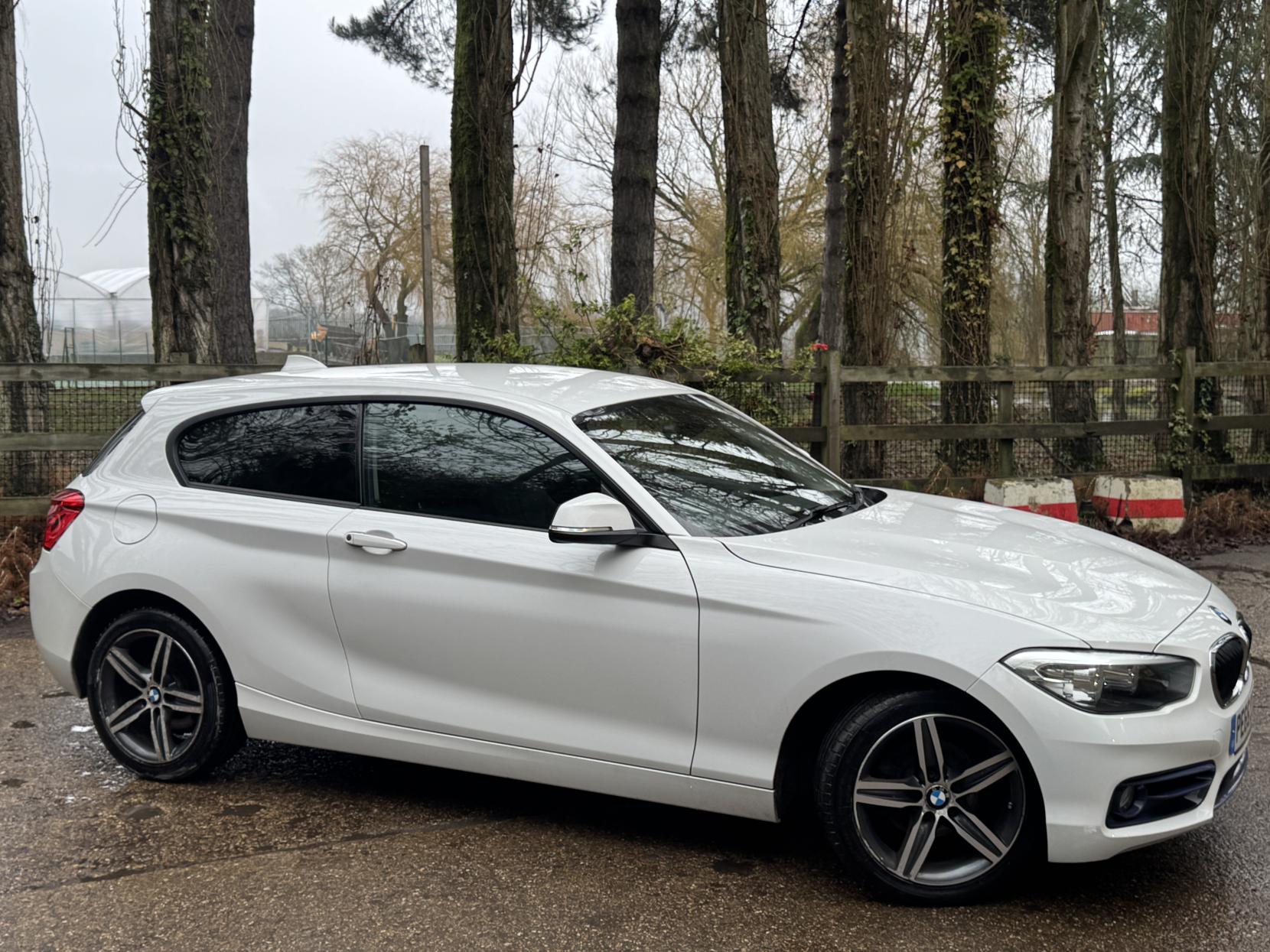 BMW 1 Series 1.5 118i Sport Hatchback 3dr Petrol Manual Euro 6 (s/s) (136 ps)