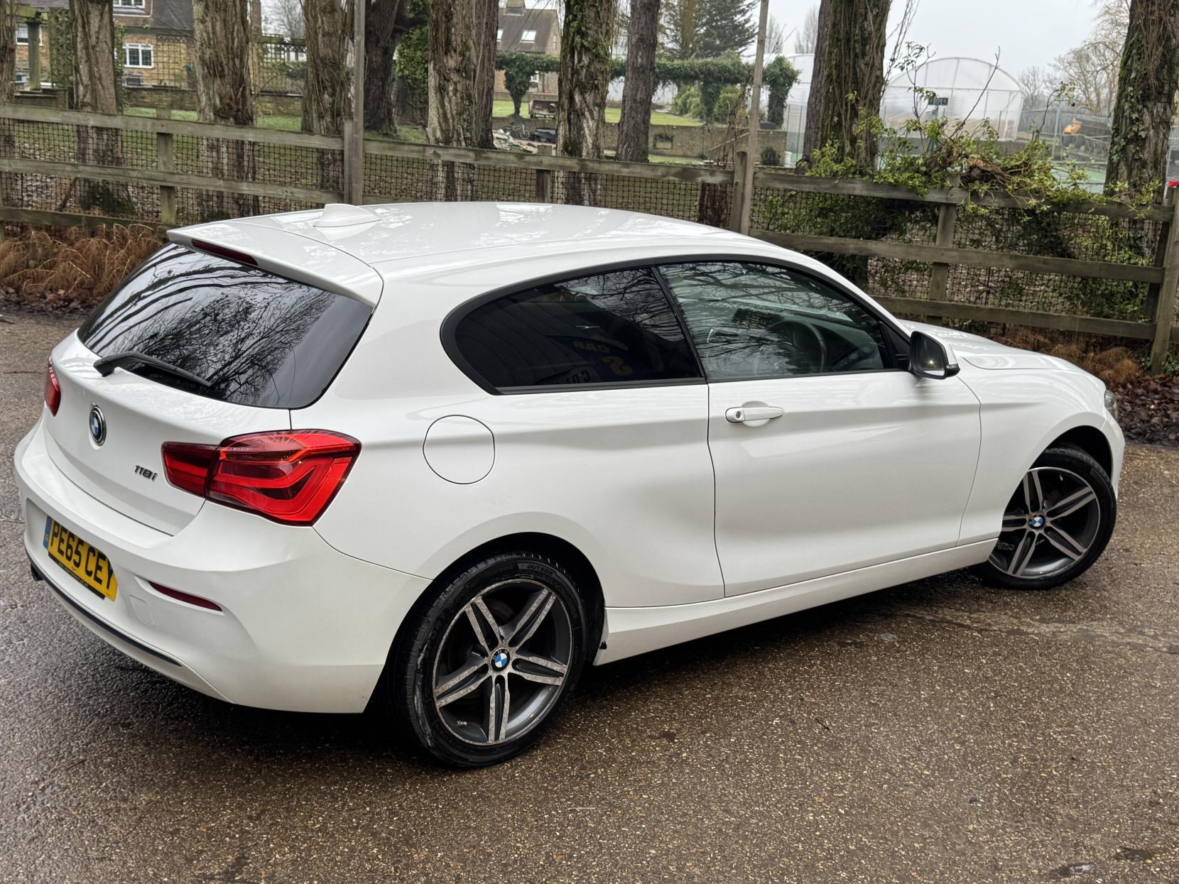 BMW 1 Series 1.5 118i Sport Hatchback 3dr Petrol Manual Euro 6 (s/s) (136 ps)