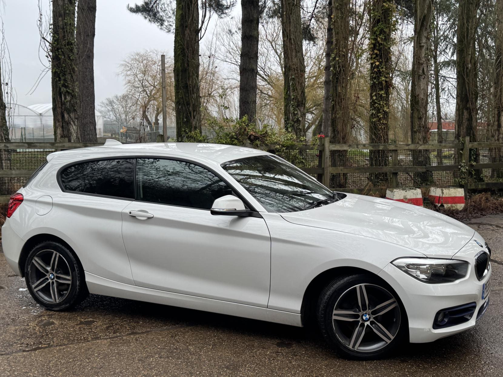 BMW 1 Series 1.5 118i Sport Hatchback 3dr Petrol Manual Euro 6 (s/s) (136 ps)