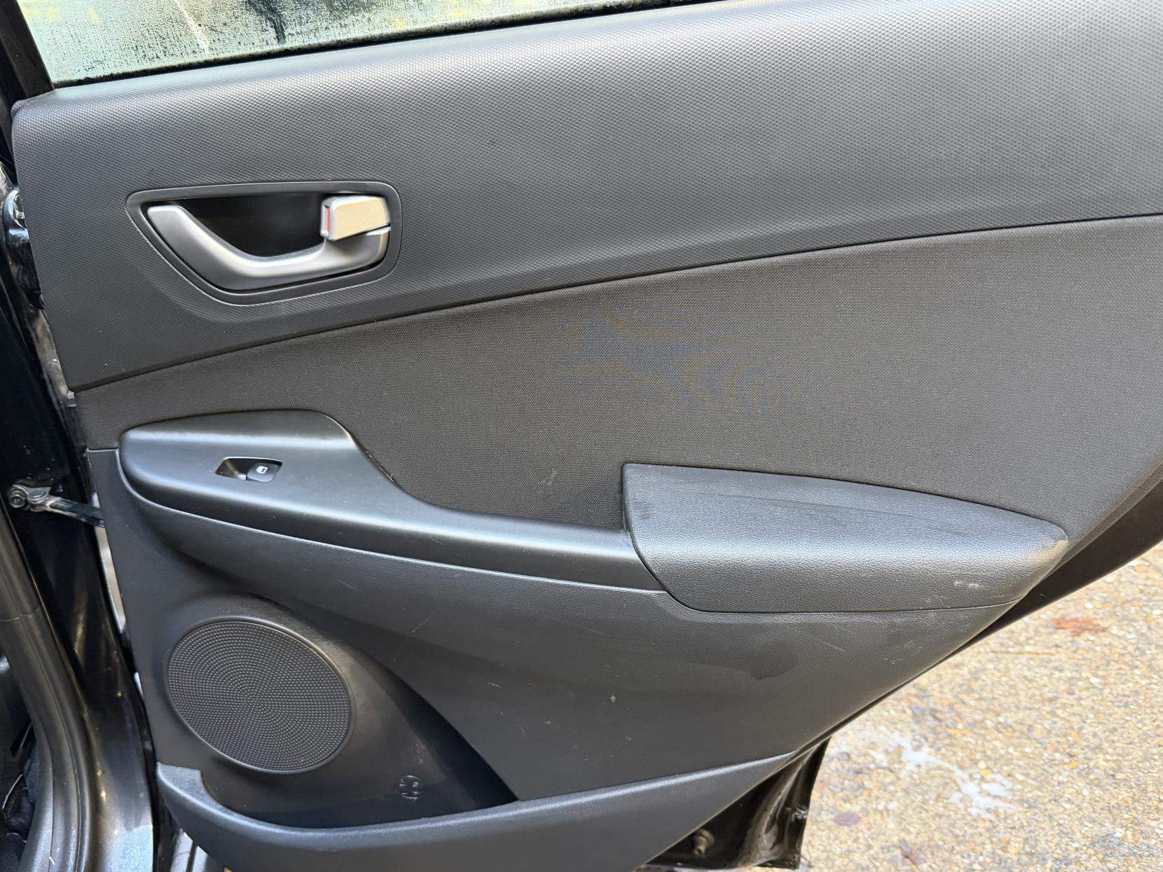 Hyundai KONA 1.0 T-GDi Play SUV 5dr Petrol Manual Euro 6 (s/s) (120 ps)