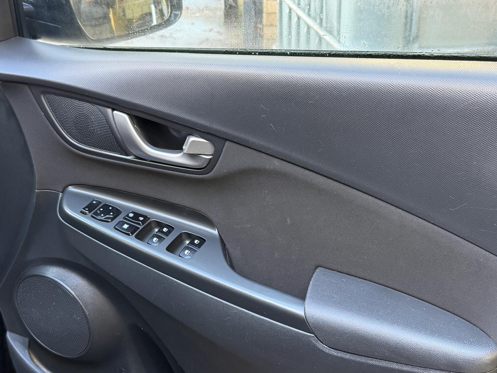 Hyundai KONA 1.0 T-GDi Play SUV 5dr Petrol Manual Euro 6 (s/s) (120 ps)