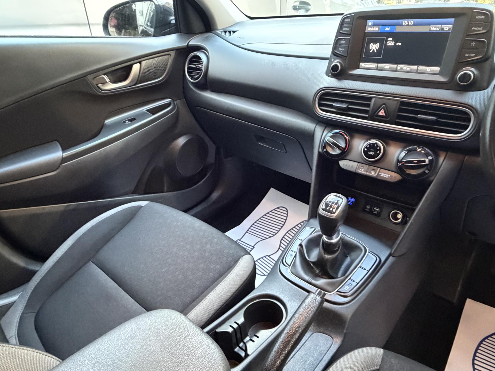 Hyundai KONA 1.0 T-GDi Play SUV 5dr Petrol Manual Euro 6 (s/s) (120 ps)