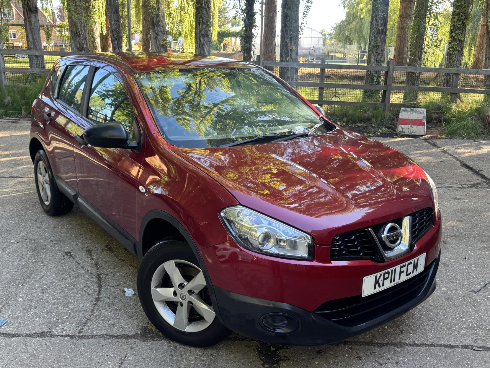 Nissan Qashqai 1.6 Visia SUV 5dr Petrol Manual 2WD Euro 5 (s/s) (117 ps)