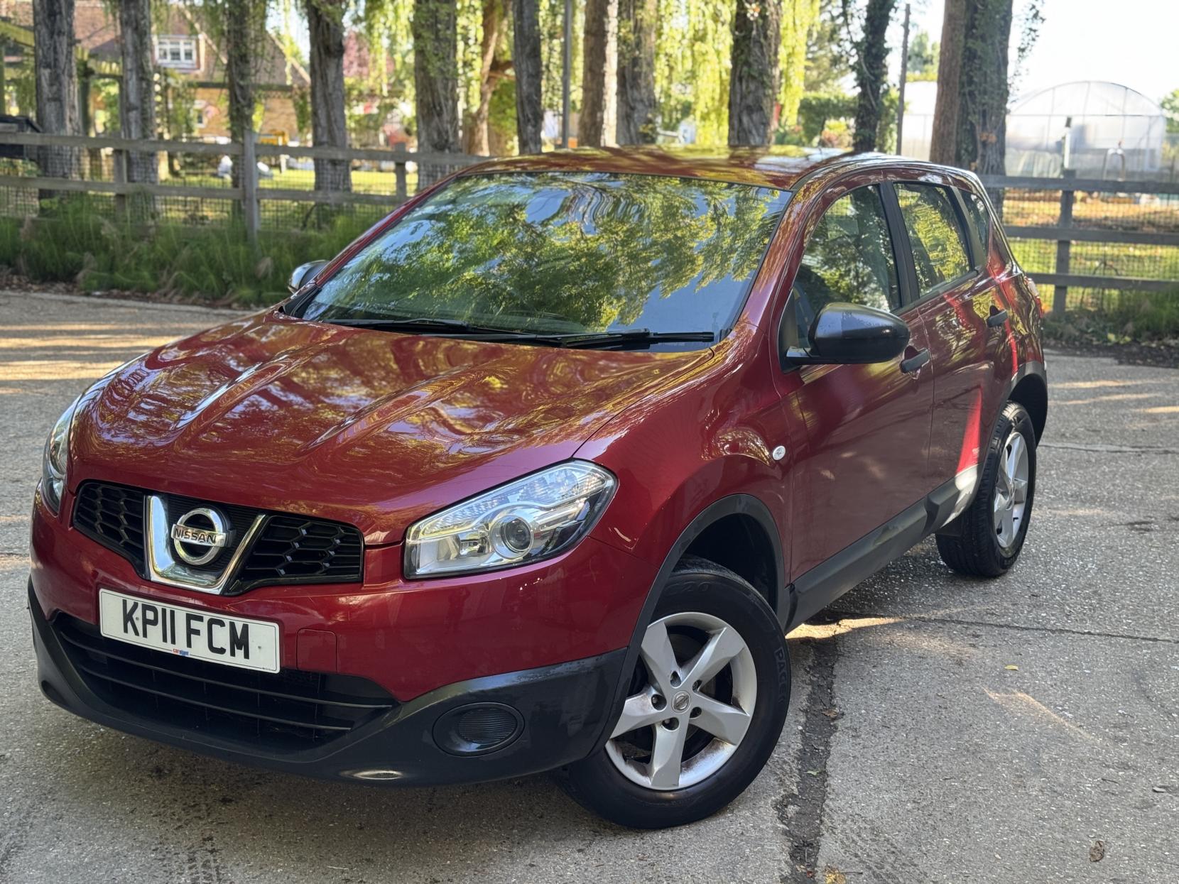 Nissan Qashqai 1.6 Visia SUV 5dr Petrol Manual 2WD Euro 5 (s/s) (117 ps)