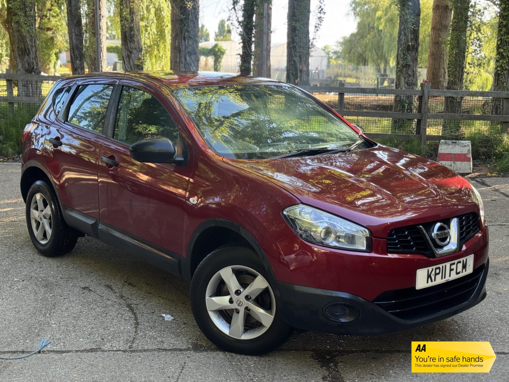 Nissan Qashqai 1.6 Visia SUV 5dr Petrol Manual 2WD Euro 5 (s/s) (117 ps)