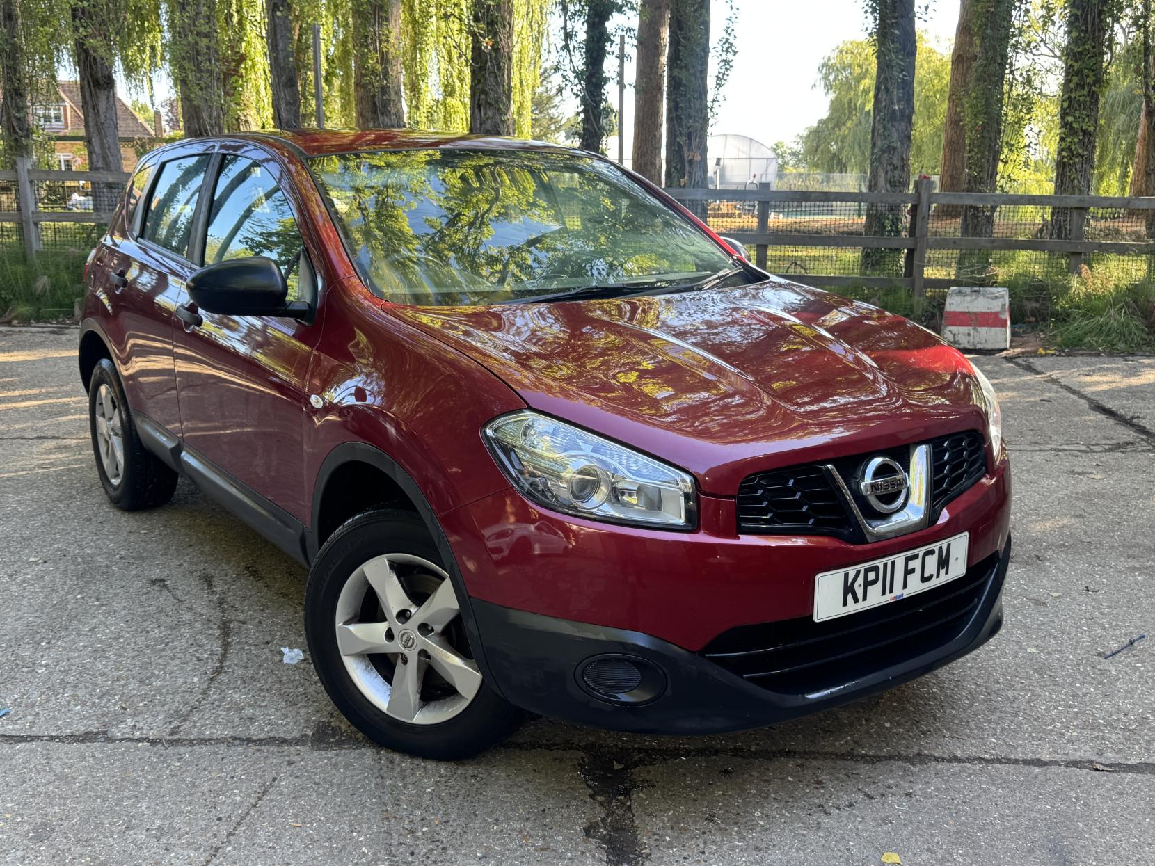 Nissan Qashqai 1.6 Visia SUV 5dr Petrol Manual 2WD Euro 5 (s/s) (117 ps)